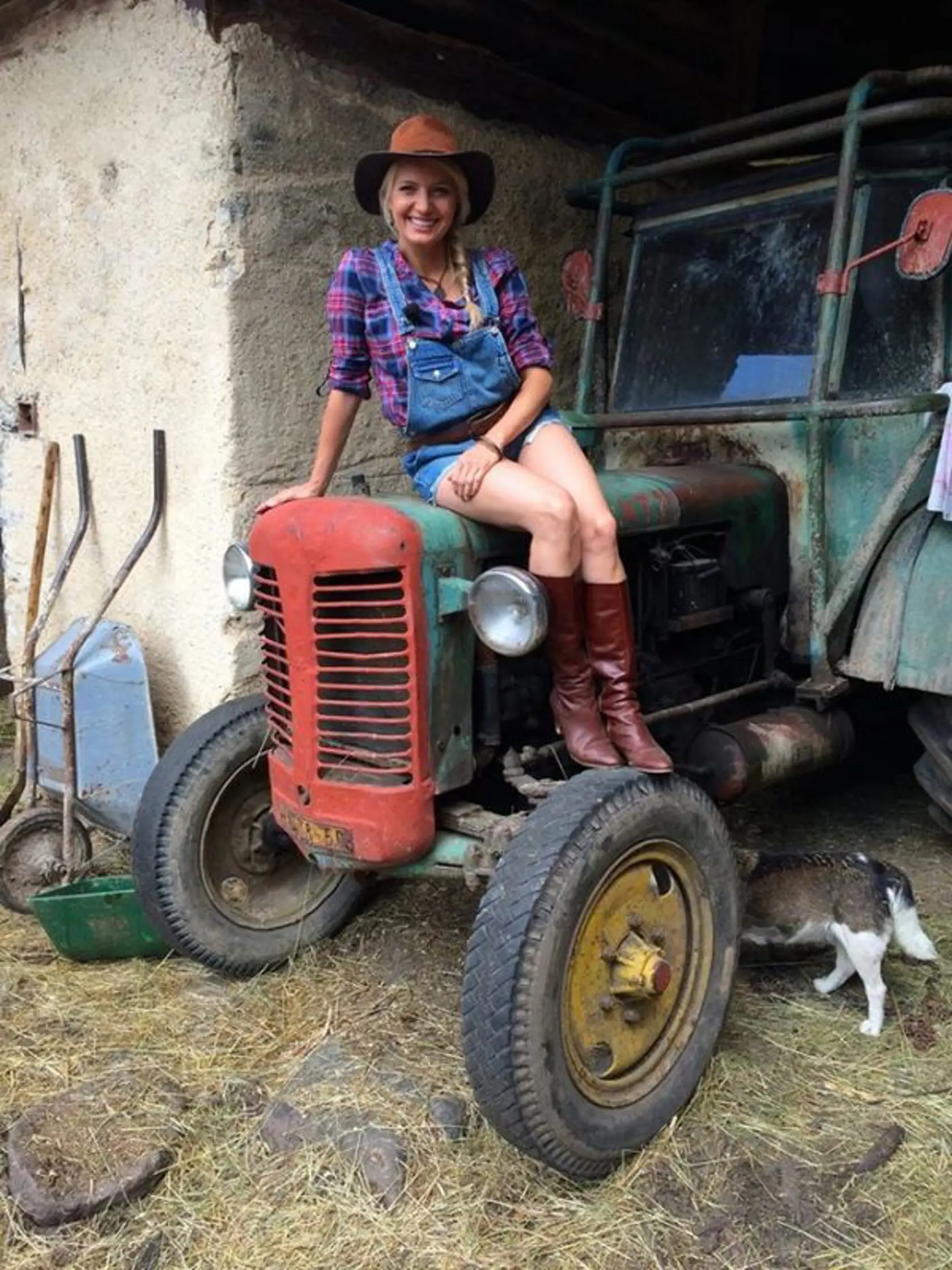 Aneta Sedlmair-Parišková bude opäť moderovať šou Farmár hľadá ženu.