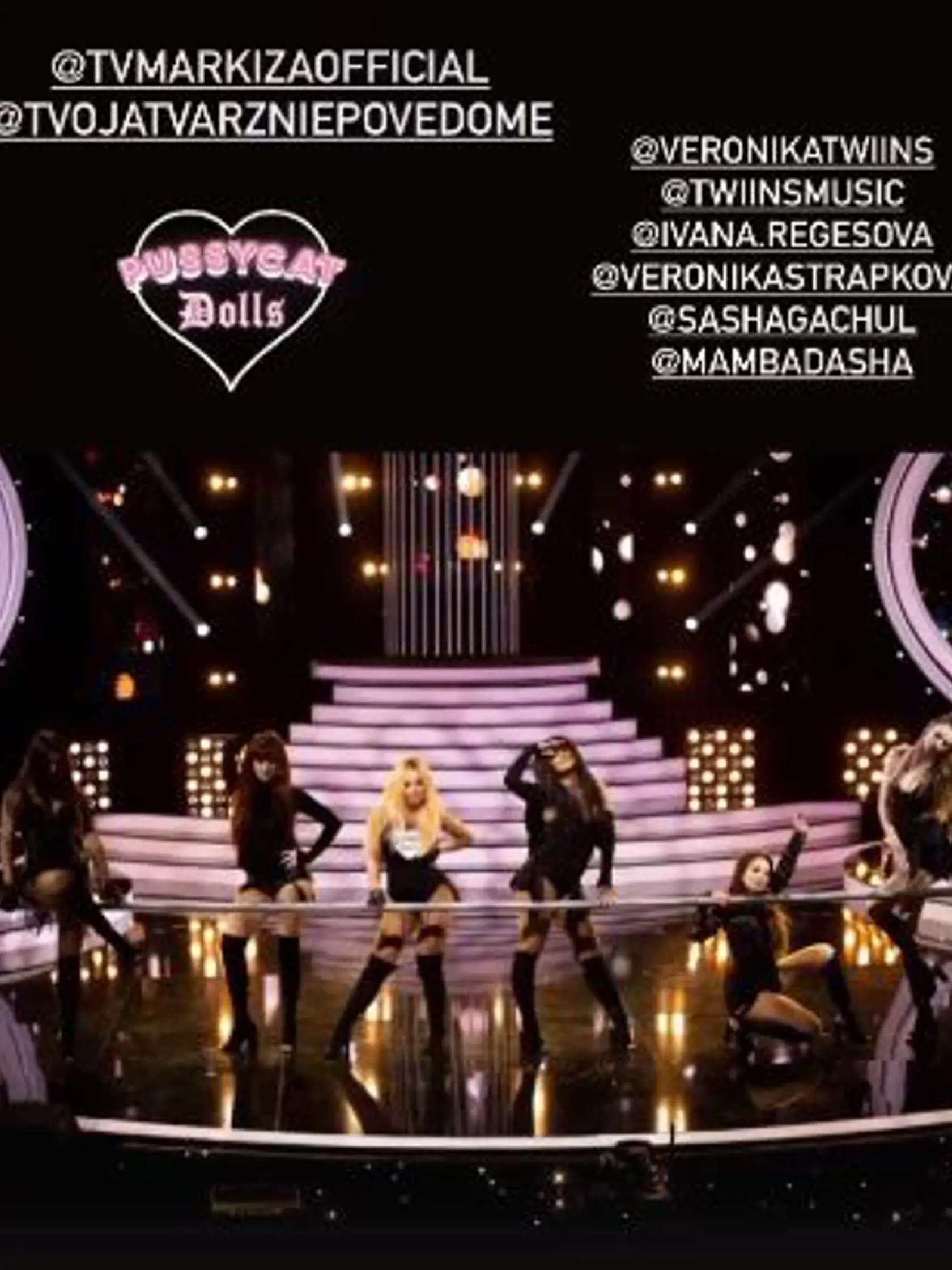 Vystúpenie dievčat ako Pussycat Dolls v Tvojej tvári.