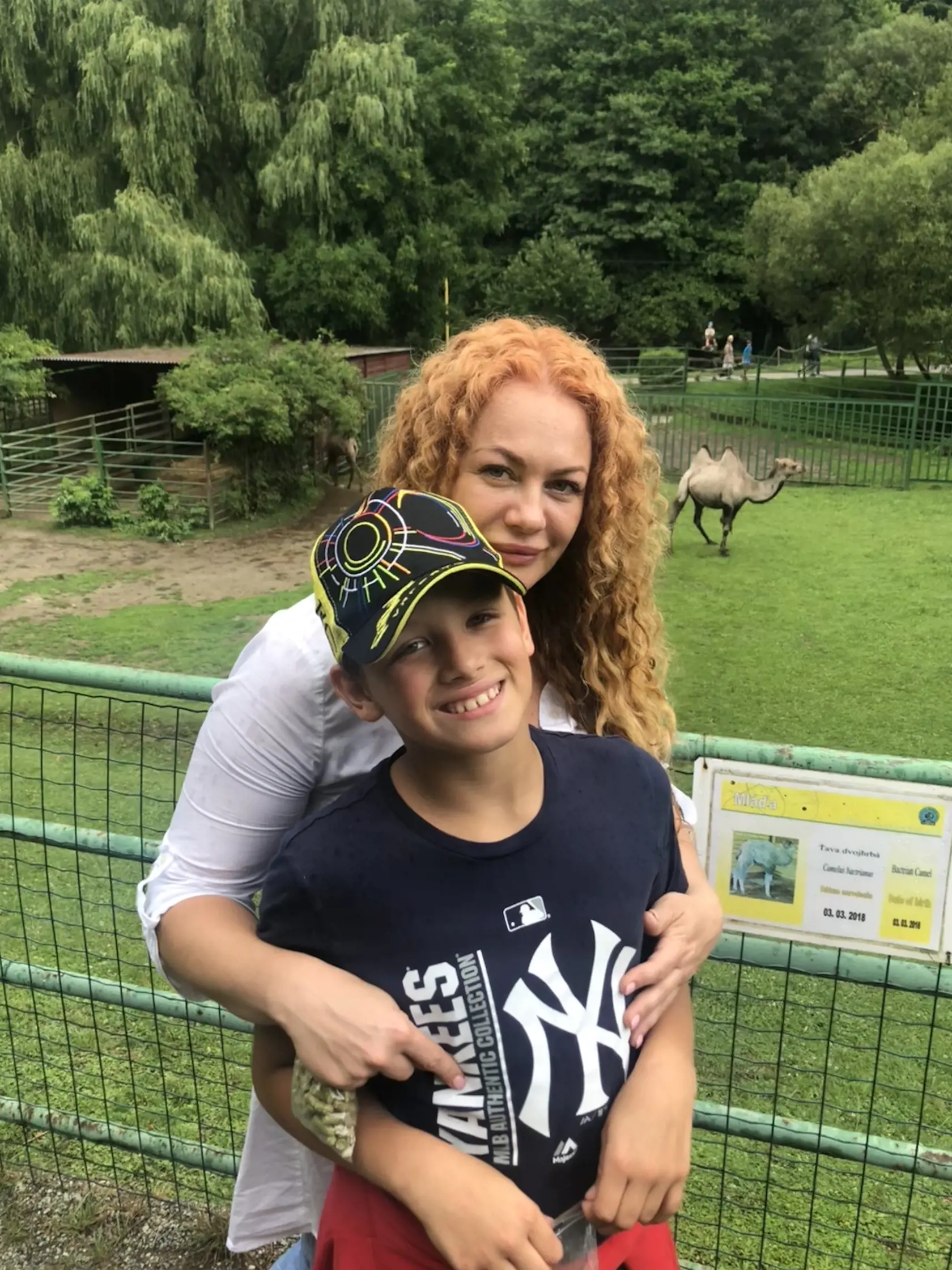 Zuzana Jurčenková (40), mama šiestaka Maxim (12)
„Veď deti nie sú teraz na prázdninách, ale učitelia im zadávajú úlohy. To v 40-stupňových horúčavách majú deti sedieť v škole? Je to nezmysel."