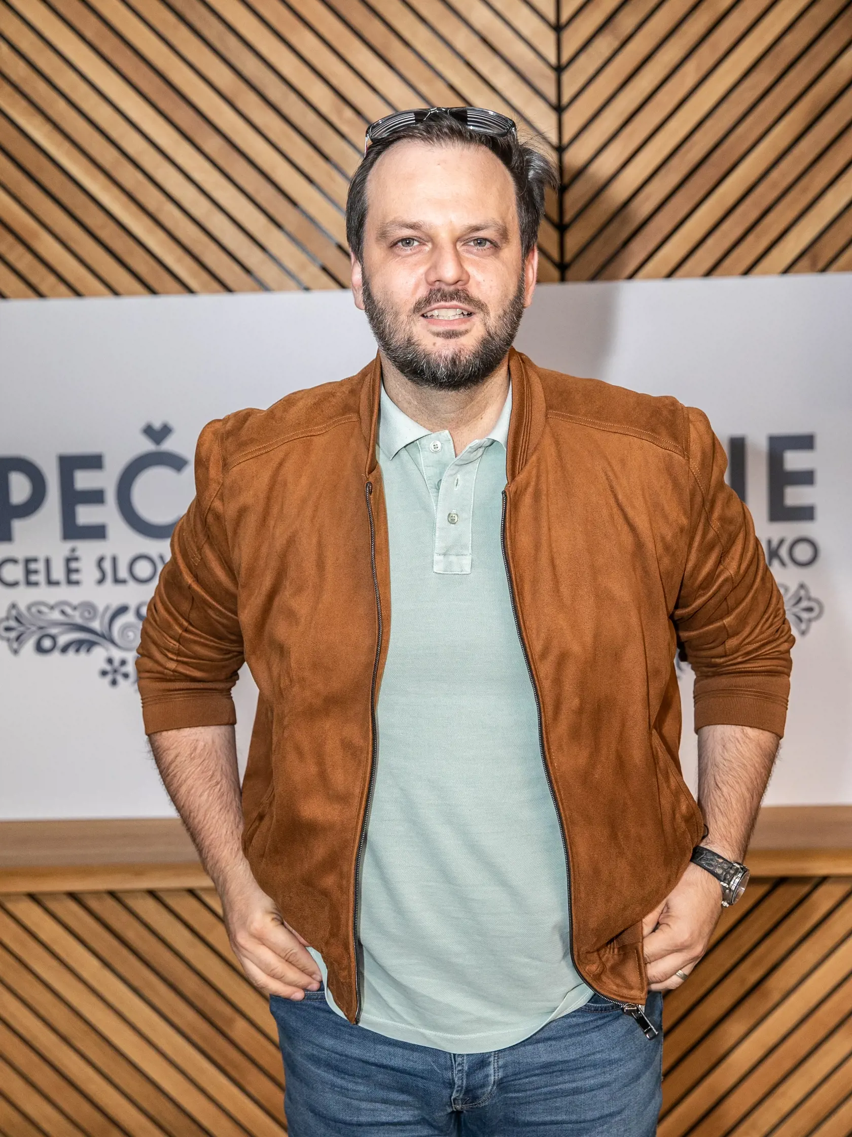Párty RTVS, čaj o piatej. Na fotke je Milan Junior Zimnýkoval.