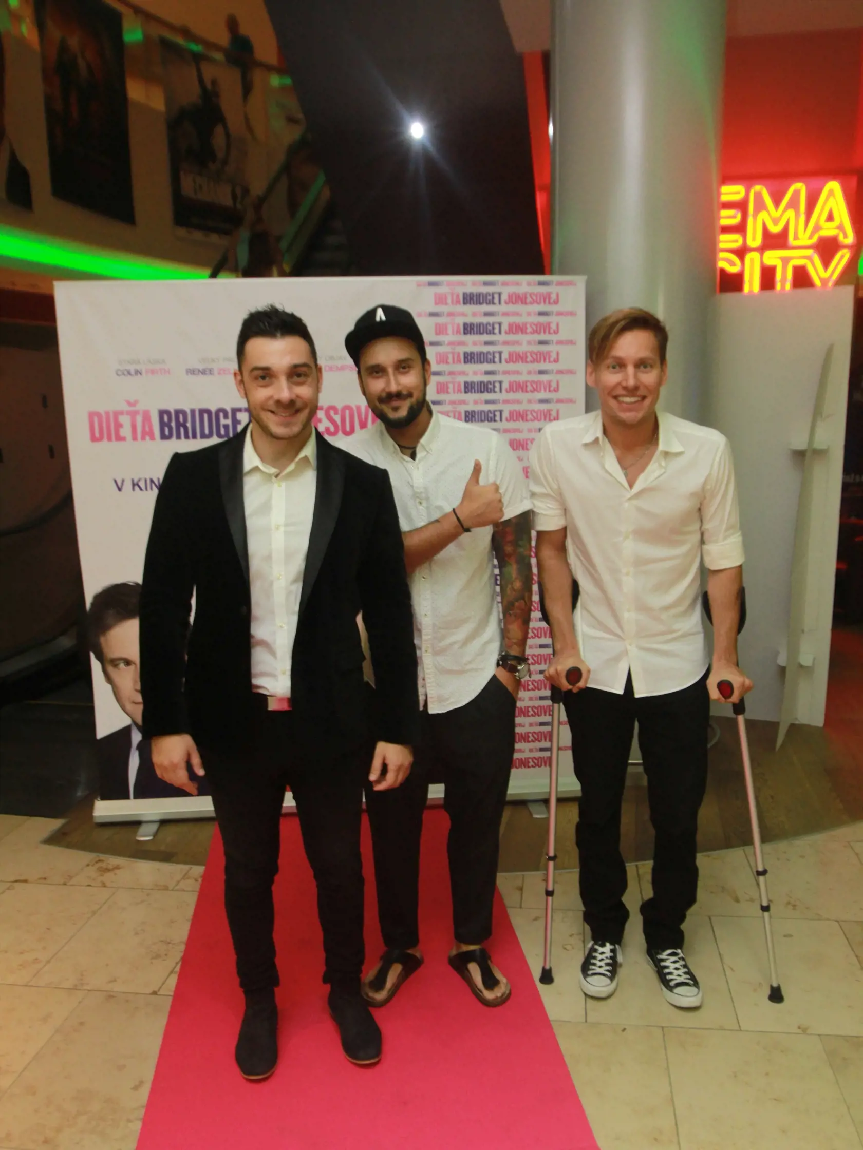 Pavol Plevcik, Ondrej Antalek a Thomas Puskailer na premiere filmu Dieta Bridget Jones.