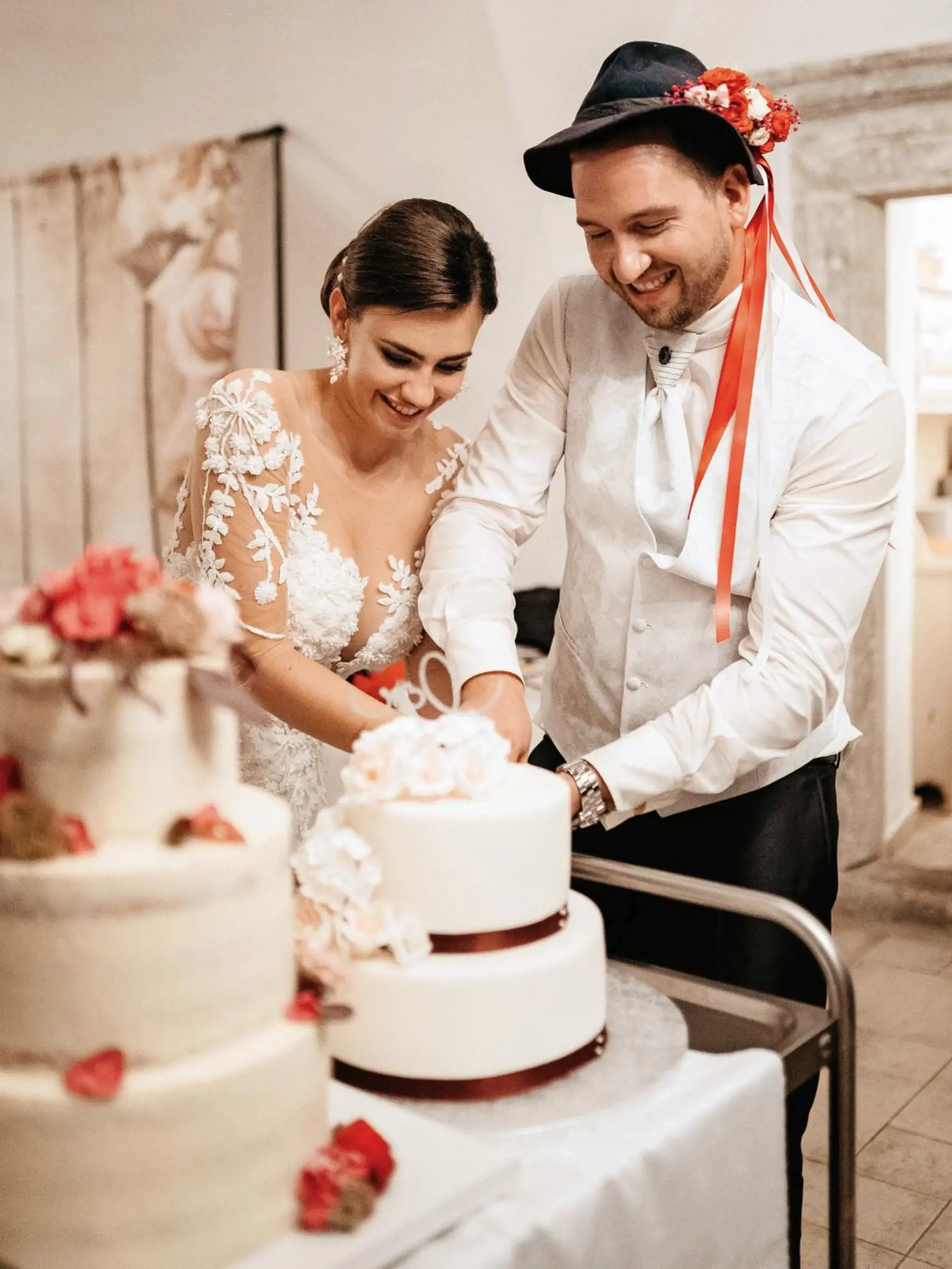 Svadba speváka Sama Tomečka a Sophie, pozvali 90 hostí.
