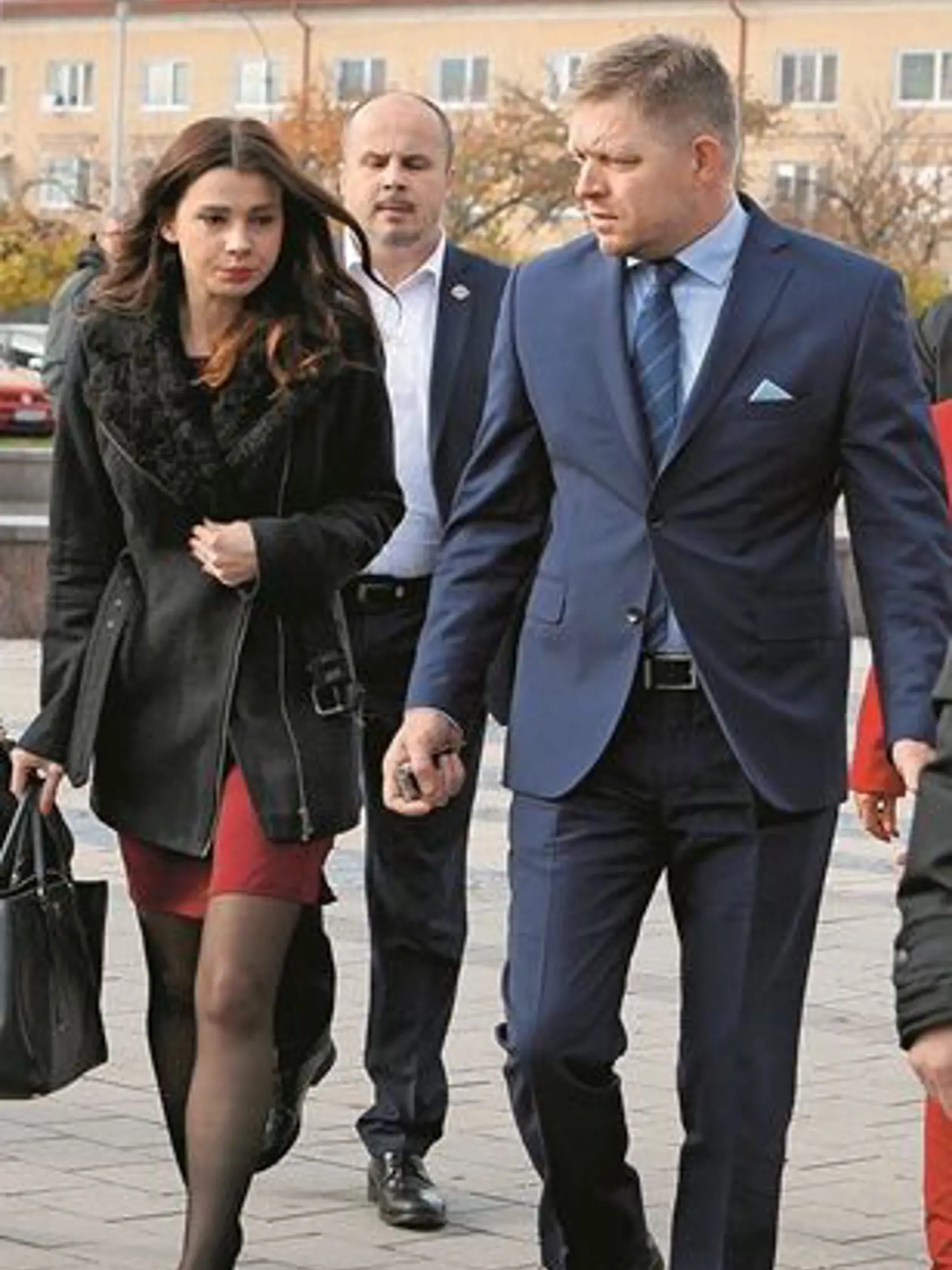 Na snímke Robert Fico a Mária Trošková na stretnutí so stredoškolákmi v Partizánskom.
