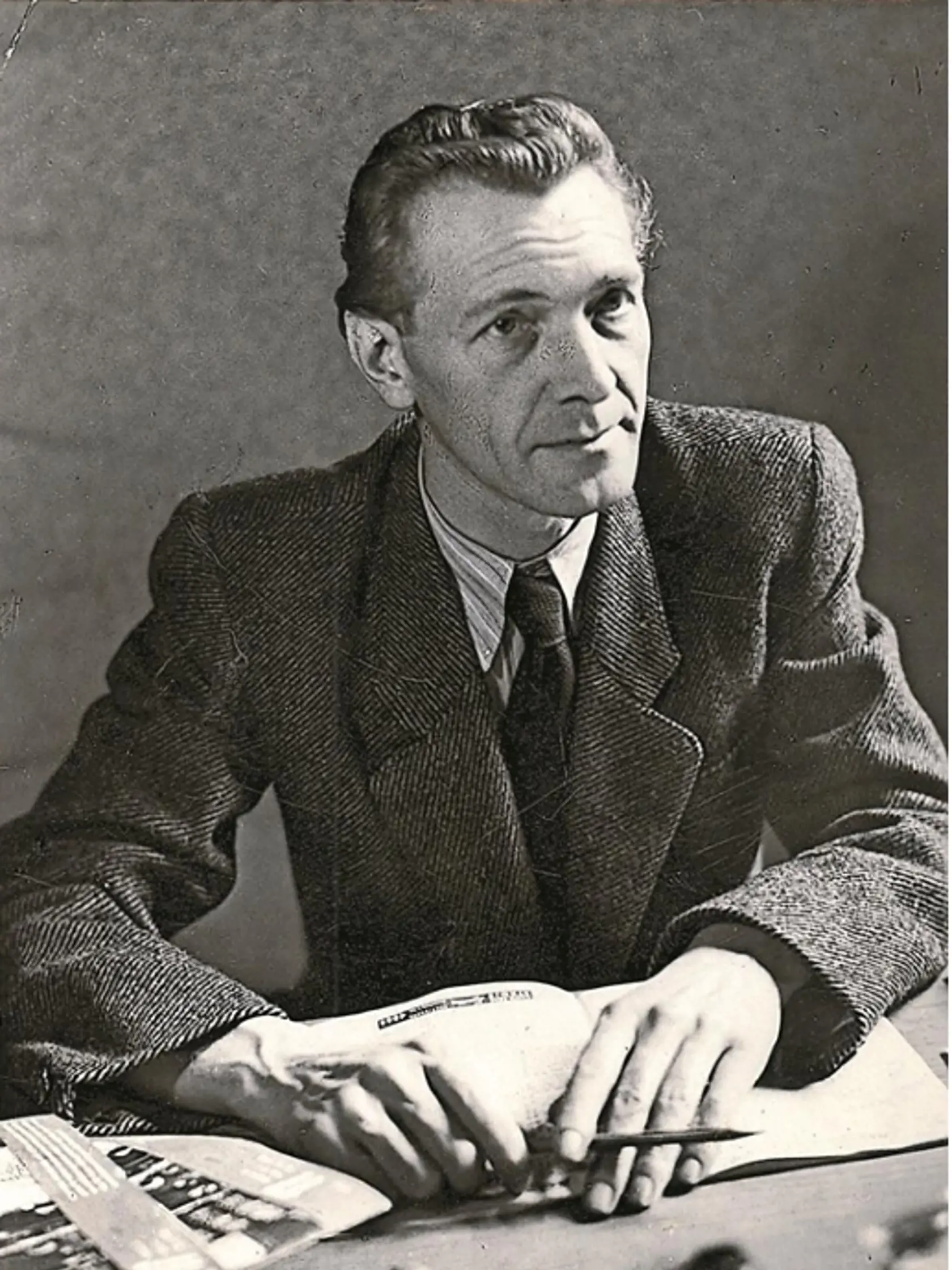 Spisovateľ Ľudo Ondrejov.