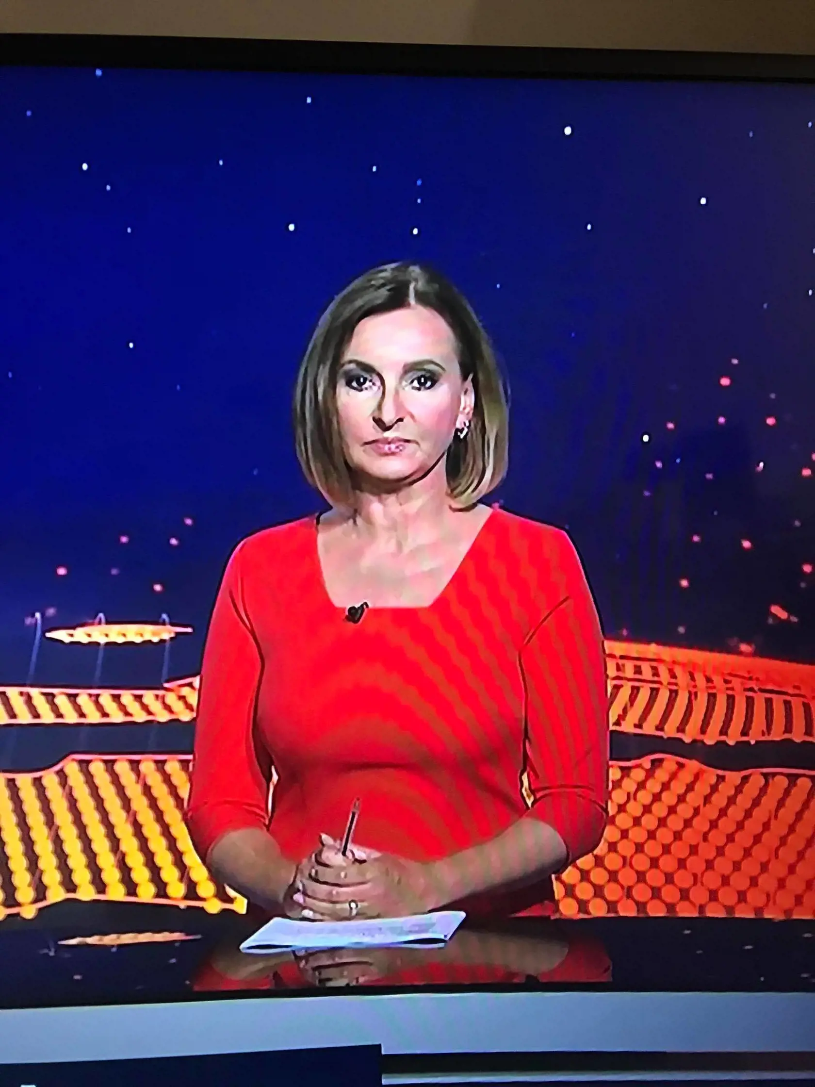 20. august 2021: Danica Nejedlá už nahradila v Televíznych novinách tehotnú Lenku Vavrinčíkovú.