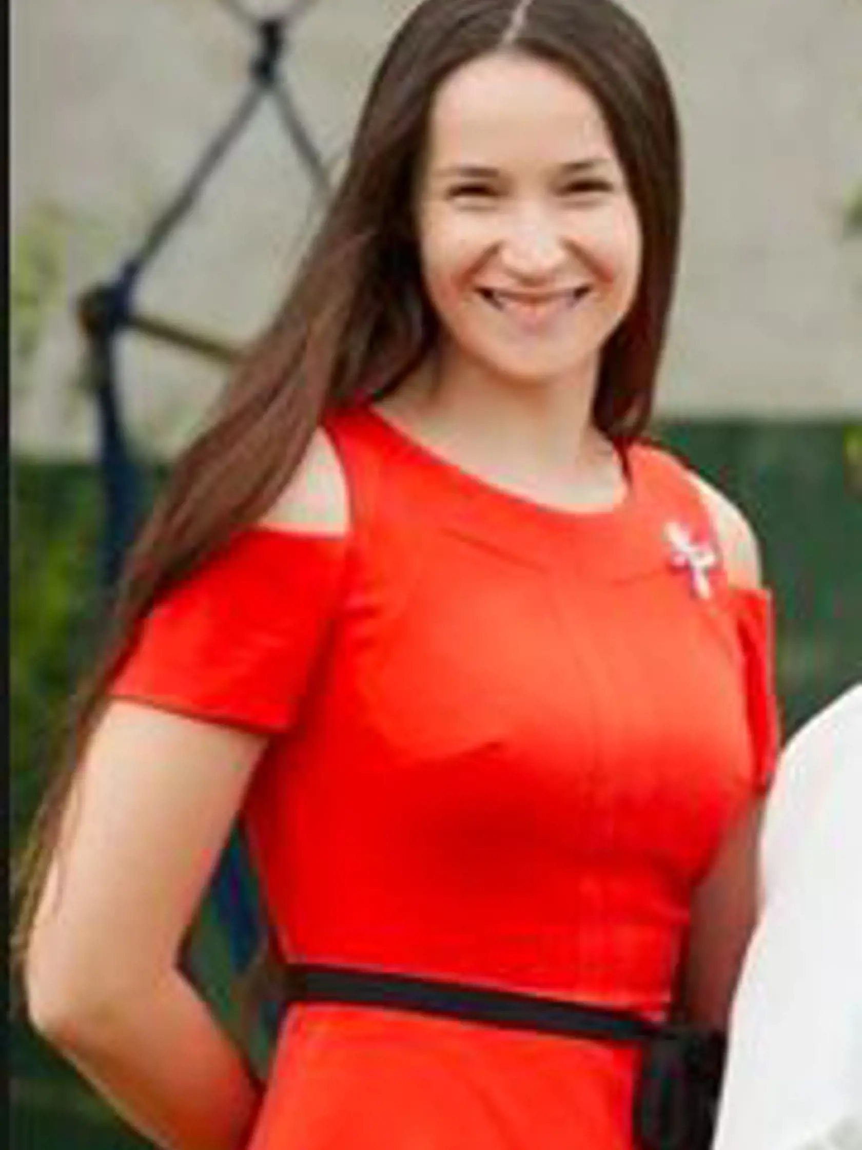 Violu Macákovú († 34) našli podchladenú ležať v kríkoch na Prístavnej ulici v Bratislave. Bola brutálne znásilenná a dobitá na smrť.
