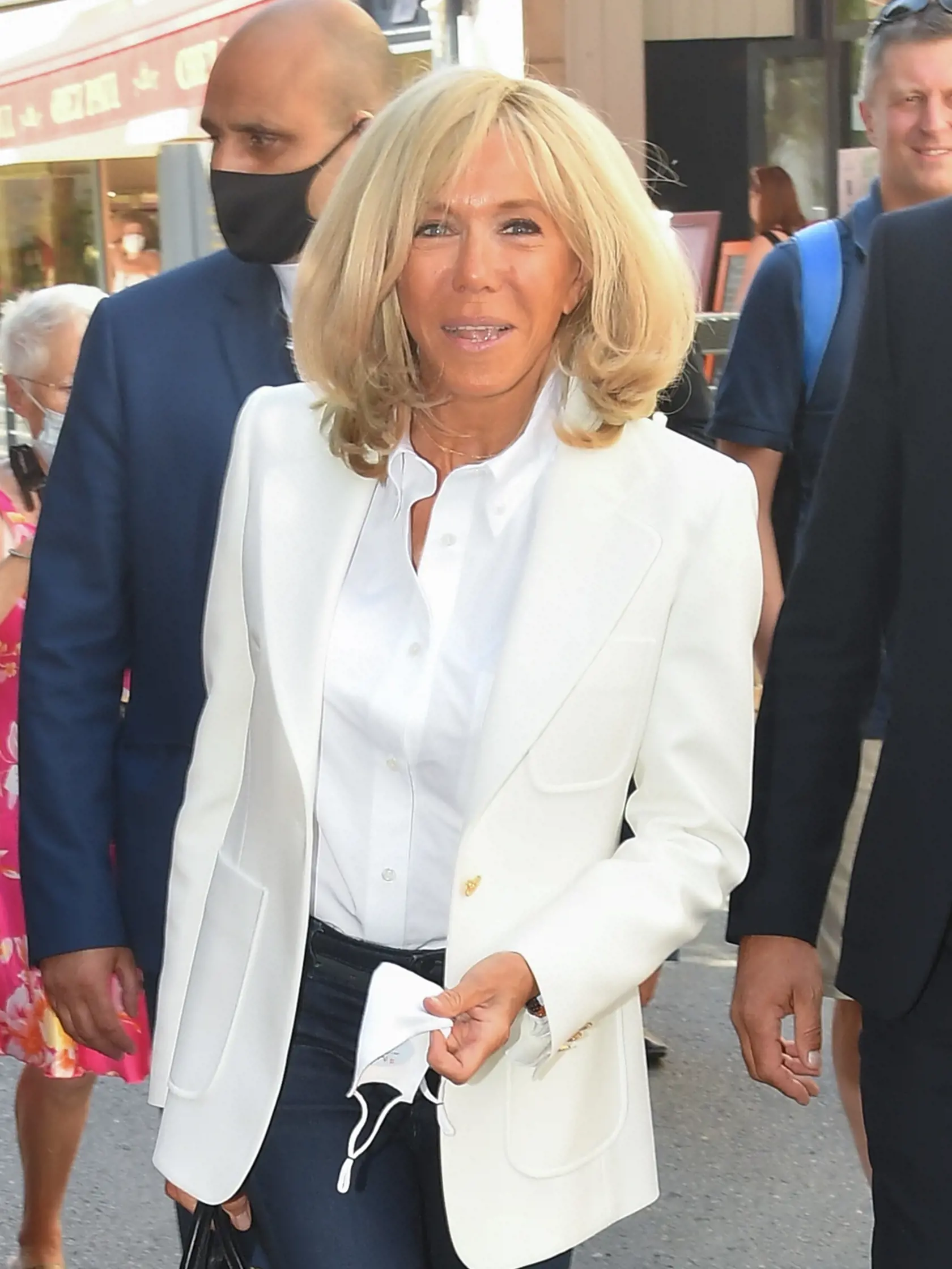Štýlová Brigitte Macron na filmovom festivale.