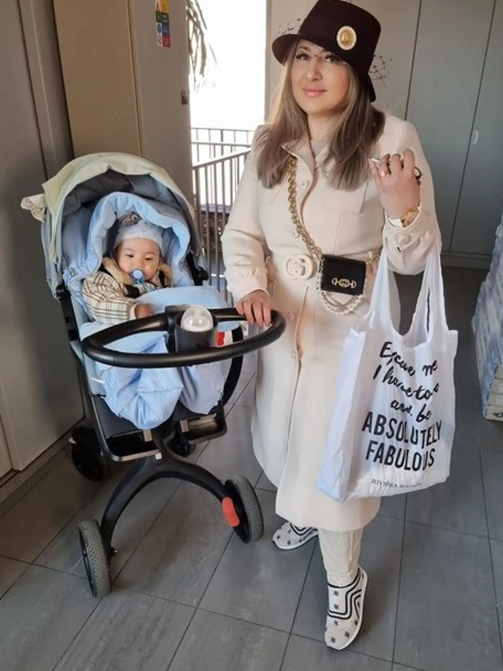 Štylistka Svetlana zhodnotila aktuálny "nákupný" outfiit Troškovej. Je presvedčená, že mladá dáma vkladla skôr dôraz na pohodlie ako na celkový dojem