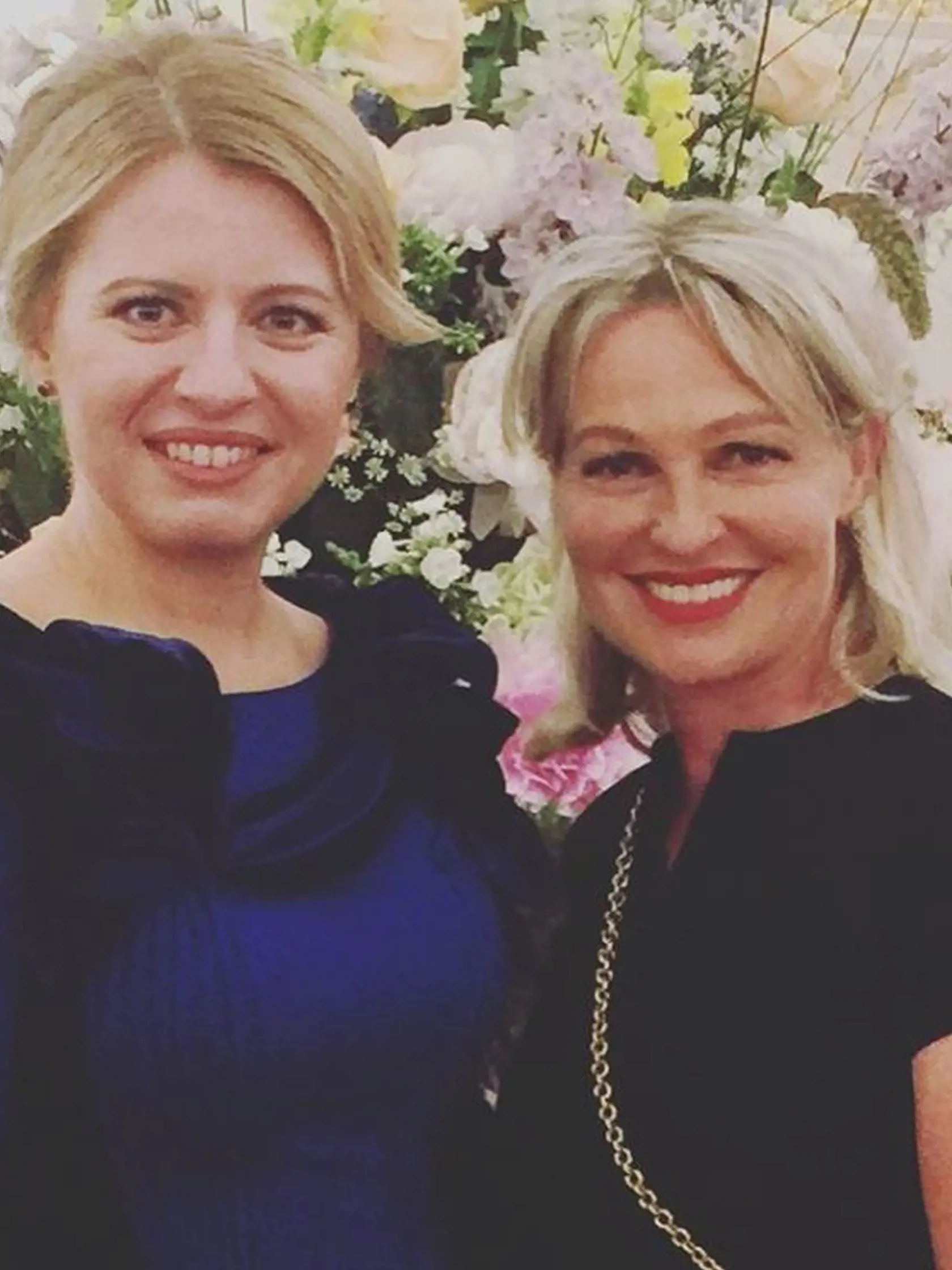 S prezidentkou Čaputovou si na párty zapózovala Simona Bubánová.
