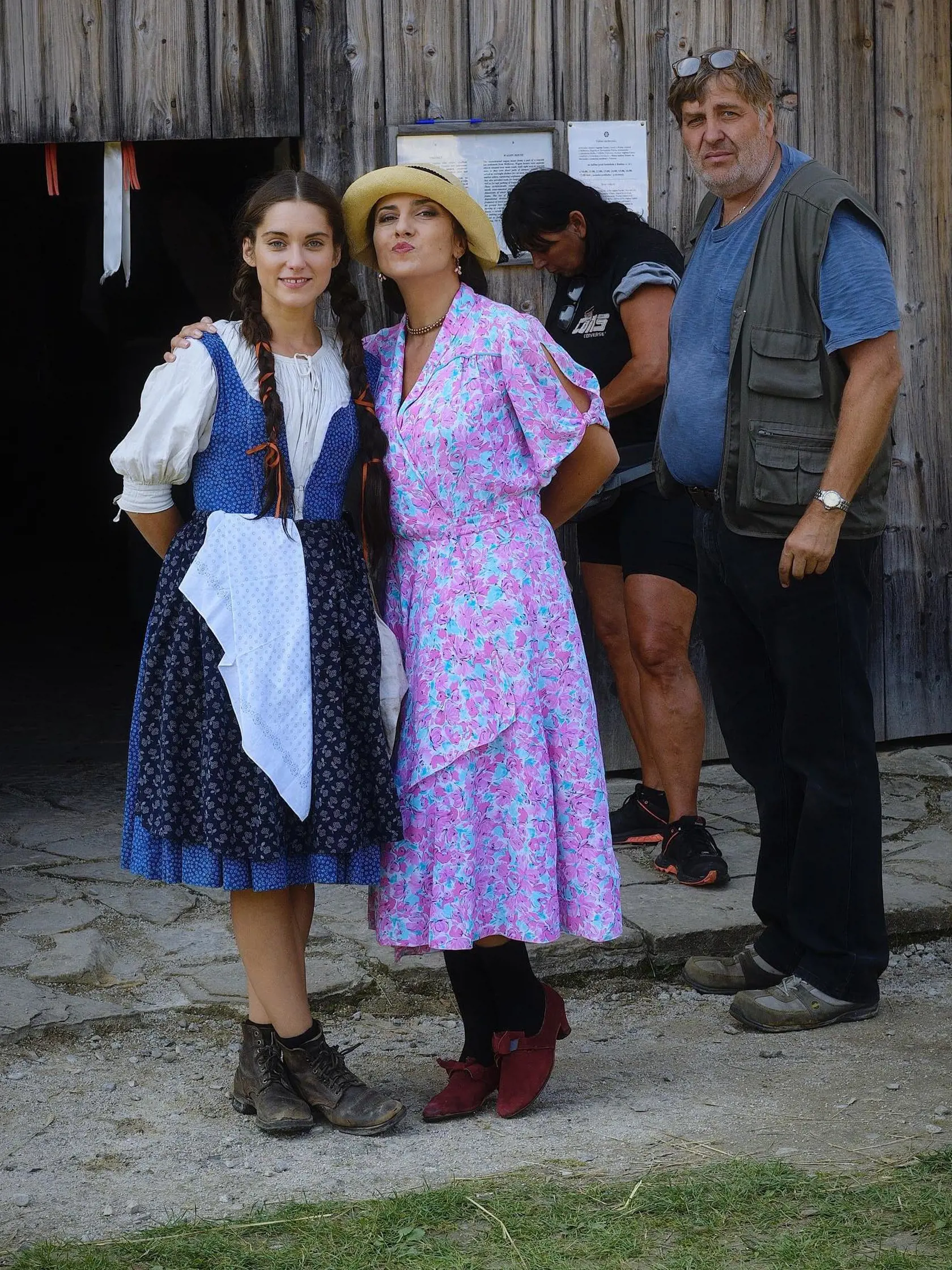 Vo filme Piargy si zahrala s Luciou Siposovou, ktorá stvárnila jej veselú sestru.