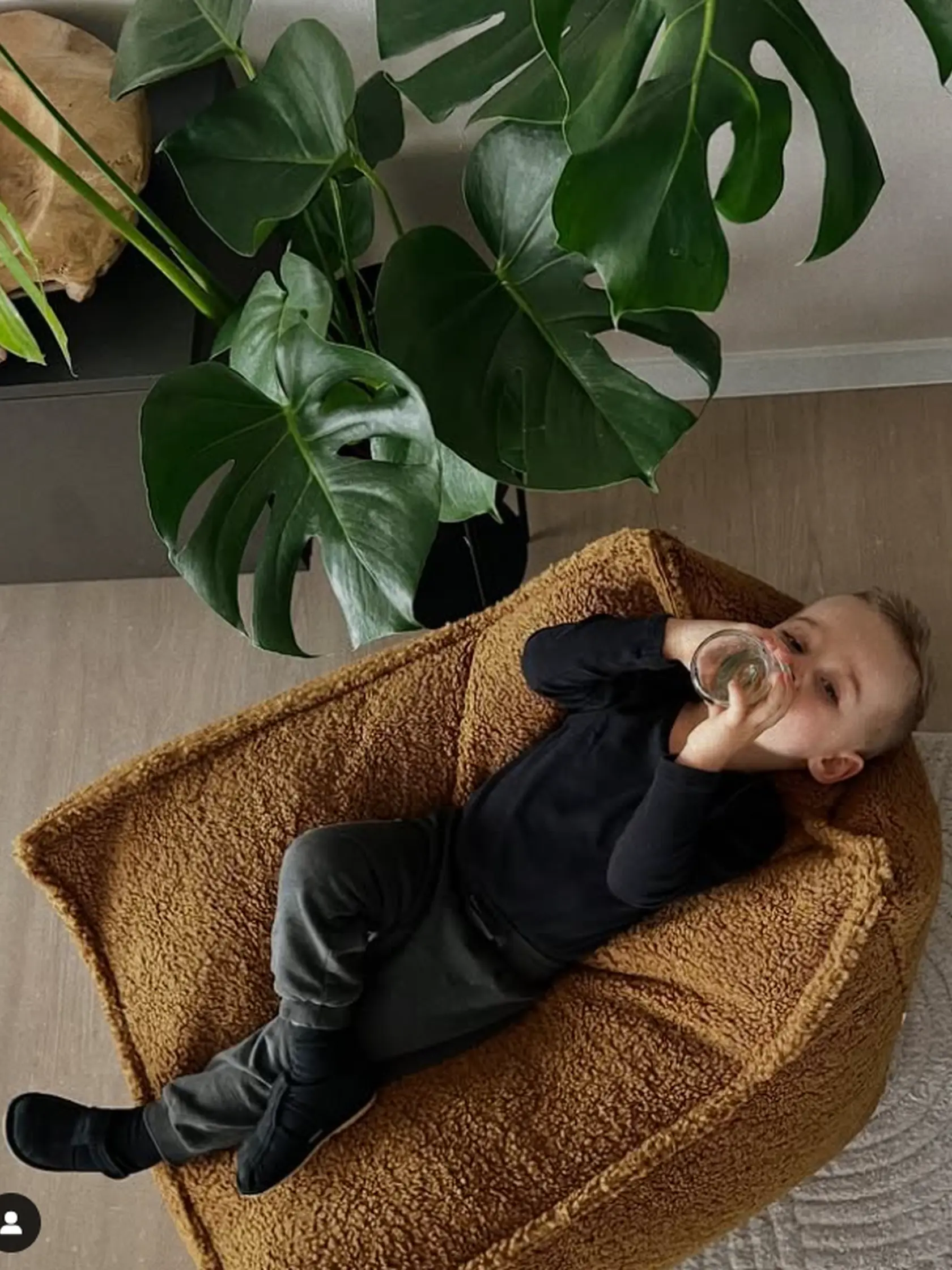 Ivana ich hniezdočko rada zveľaďuje.