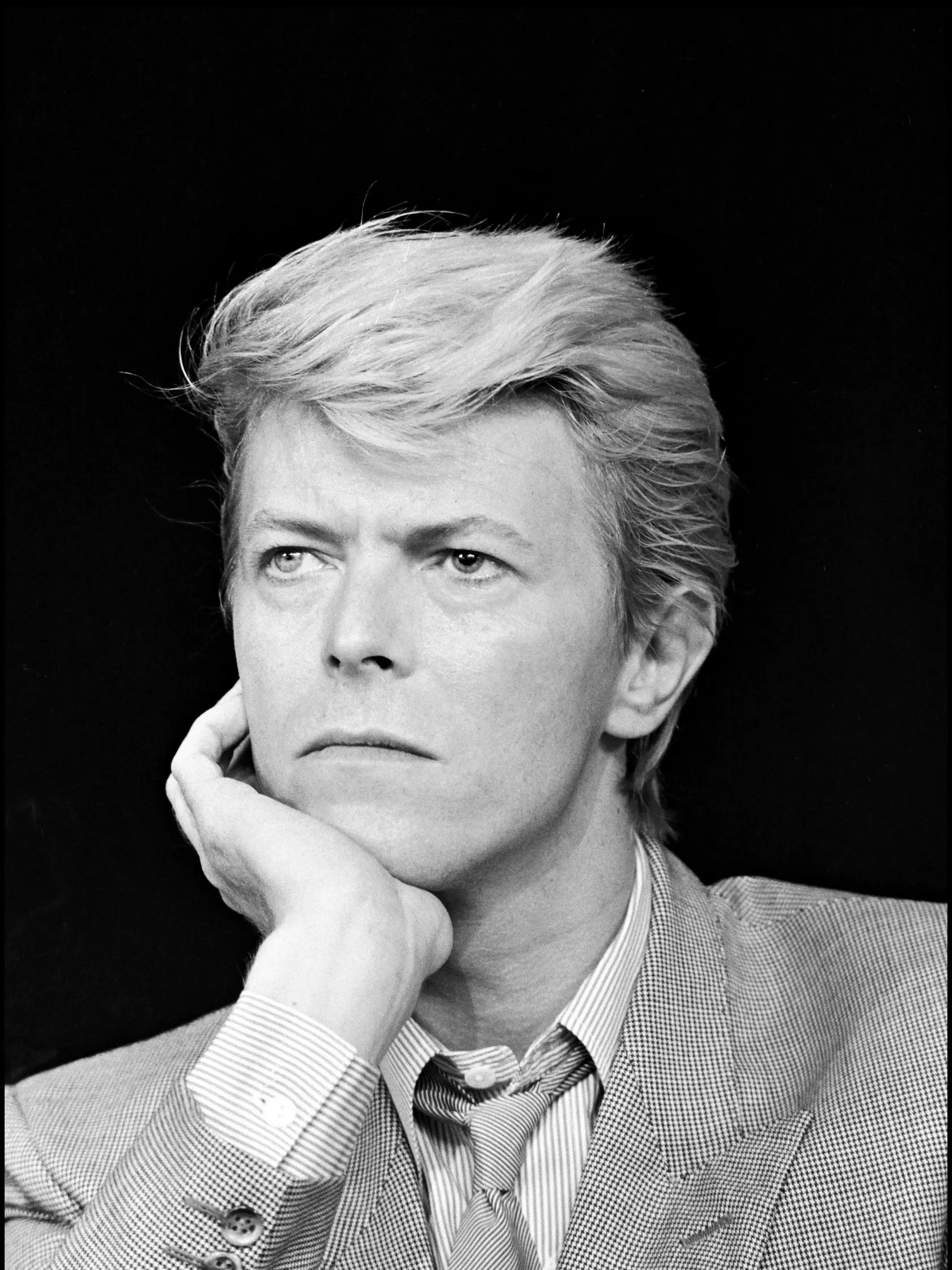 David Bowie je pýchou Angličanov aj dávno po svojej smrti.