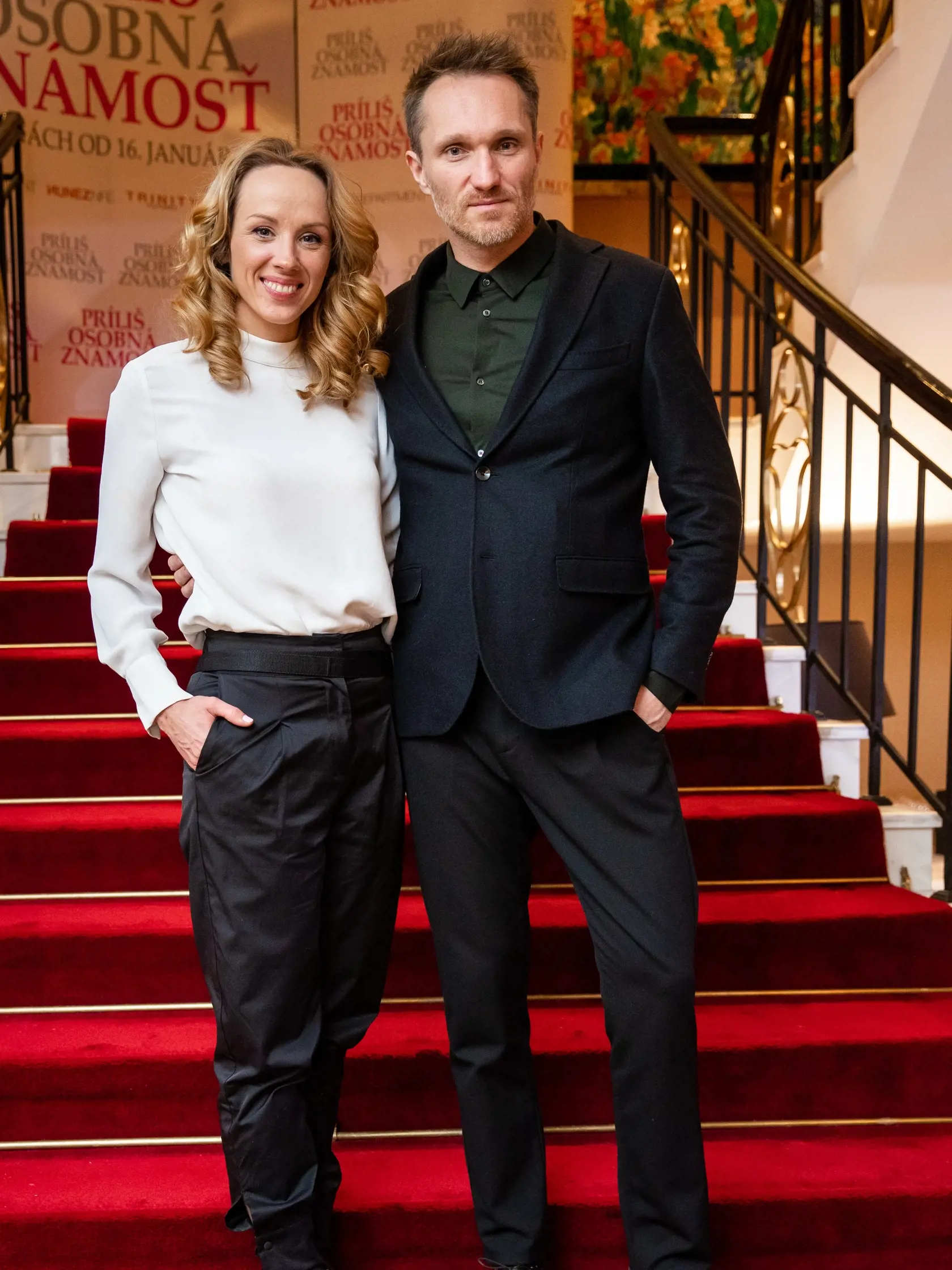 Premiéra slovenskej romantickej komédie "Príliš osobná známosť" v jednom z hotelov vo Vysokých Tatrách spojená s koncertom kapely IMT Smile. Na snímke Petra Hřebíčková a Marián Mitaš.