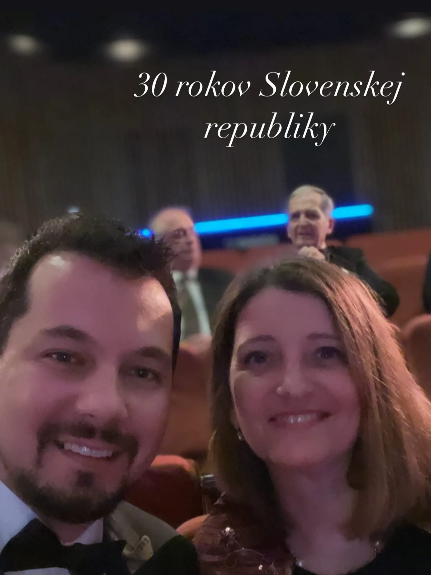 Juraj Šeliga odchádzal autom z Kozej ulice, kde má stále trvalé bydlisko jeho bývalá kolegyňa z parlamentu Jana Žitňanská, o ktorej sa hovorilo ako o osobe, ktorá má k mladému politikovi viac, než blízko. V máji 2020 Šeligu dokonca načapal portál topky.sk, ako na identickej adrese prespal a neskôr nasadol do Žitňanskej auta. Nasadal na tom istom mieste, ako mal vo štvrtok haváriu...