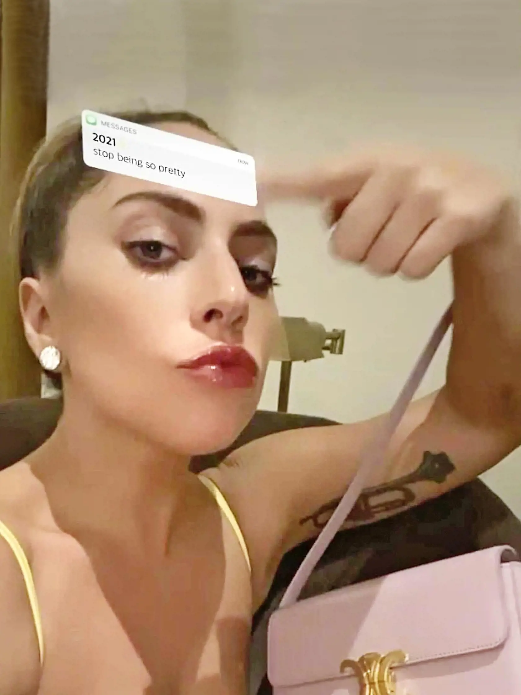 POMOHLO JEJ TO? Lady Gaga s korekciou nosa. Zatiaľ len prostredníctvom filtra.