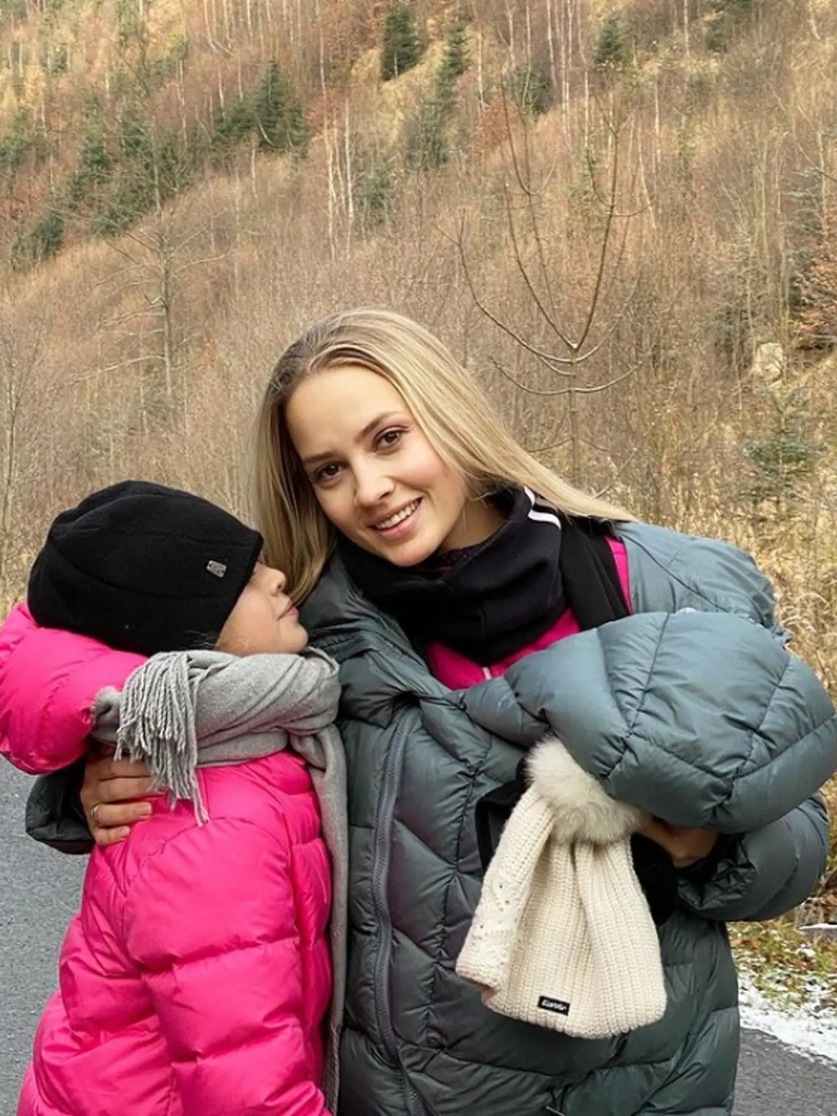 Barbore chvíľu trvalo, kým svoje deti presvedčila na výlet do prírody. „Keď ich tam už dotiahneme, nechcú odísť. Aj vy to tak máte? V momentoch, keď sa mi chce vypeniť, spomeniem si na seba, ako som ako dieťa frflala na každú túru... A dnes som za to taká vďačná,“ dodala.