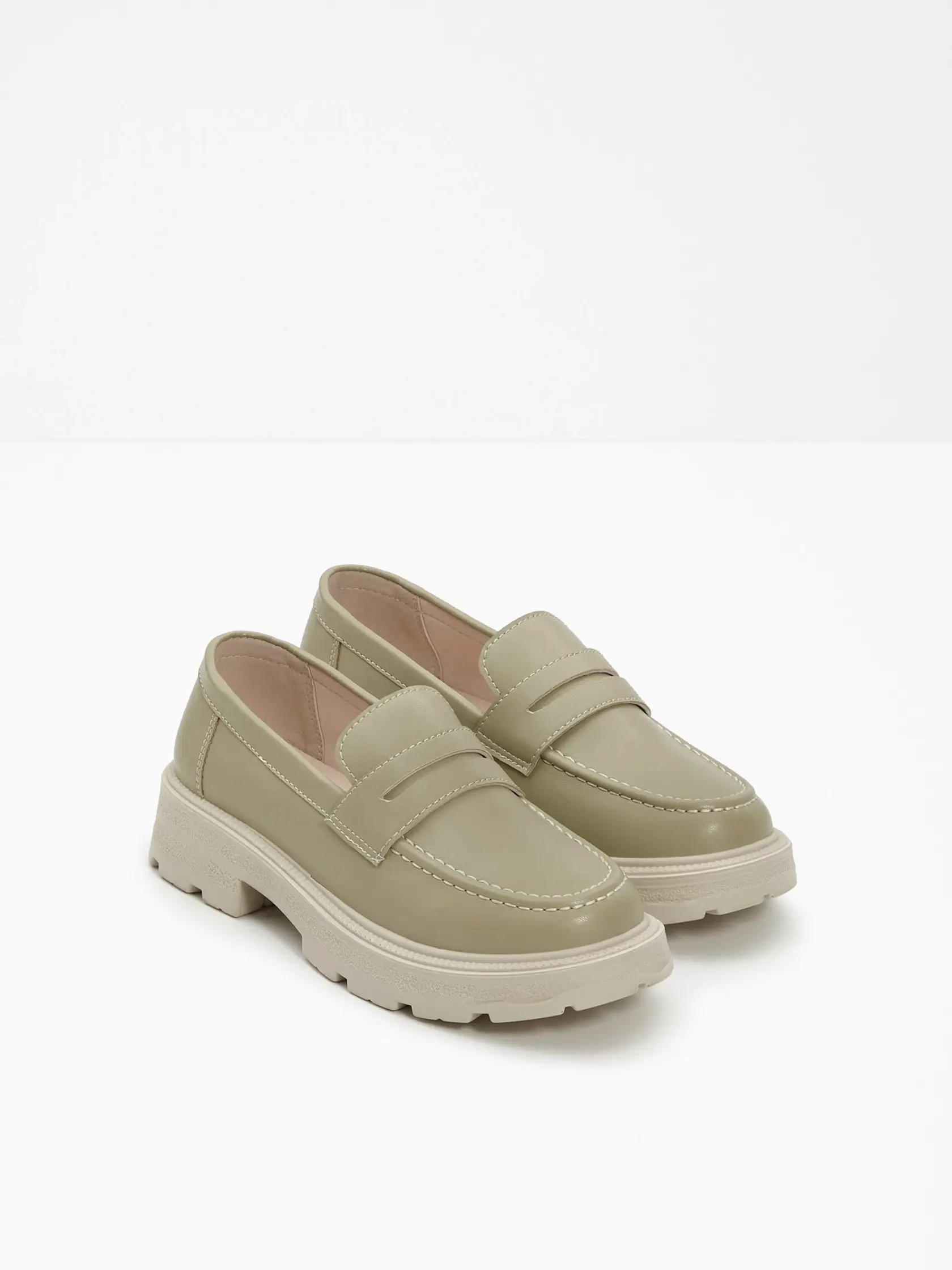 Mokasíny: Bonprix, 24,99 €