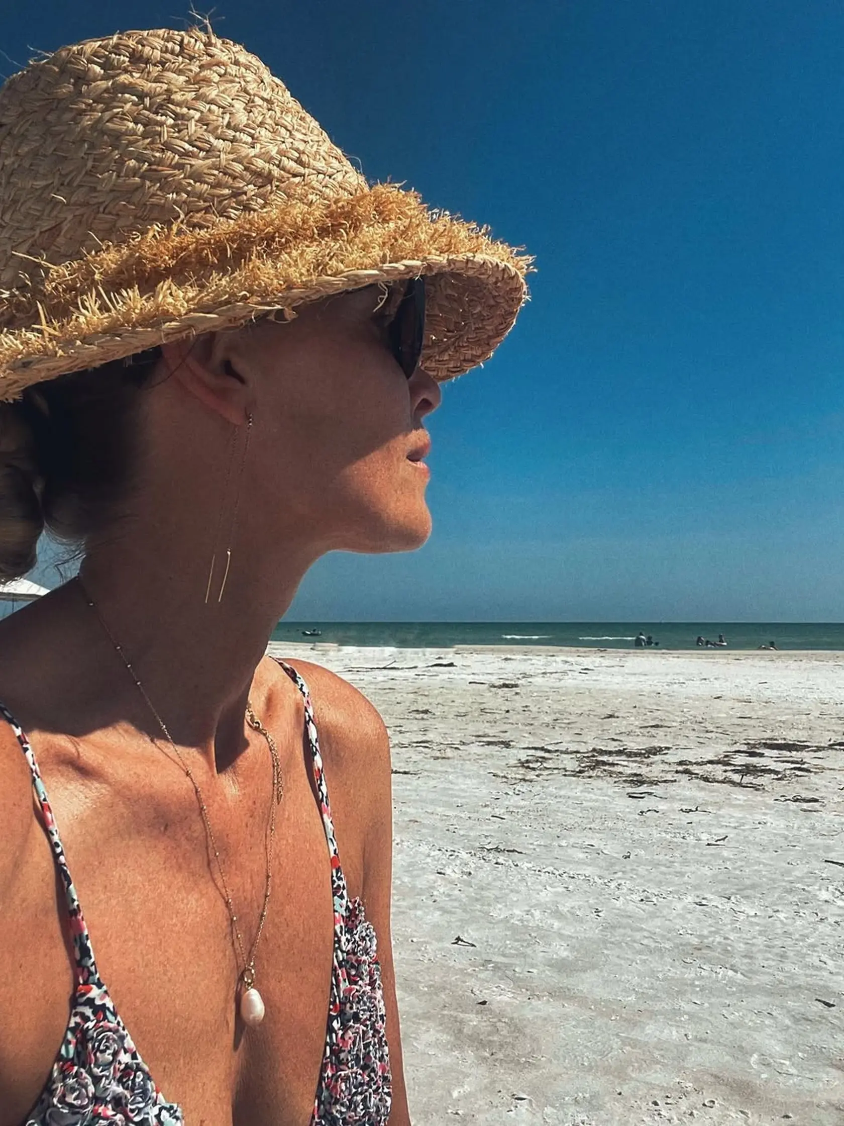Česká topmodelka nasáva vitamín D v zámorí.