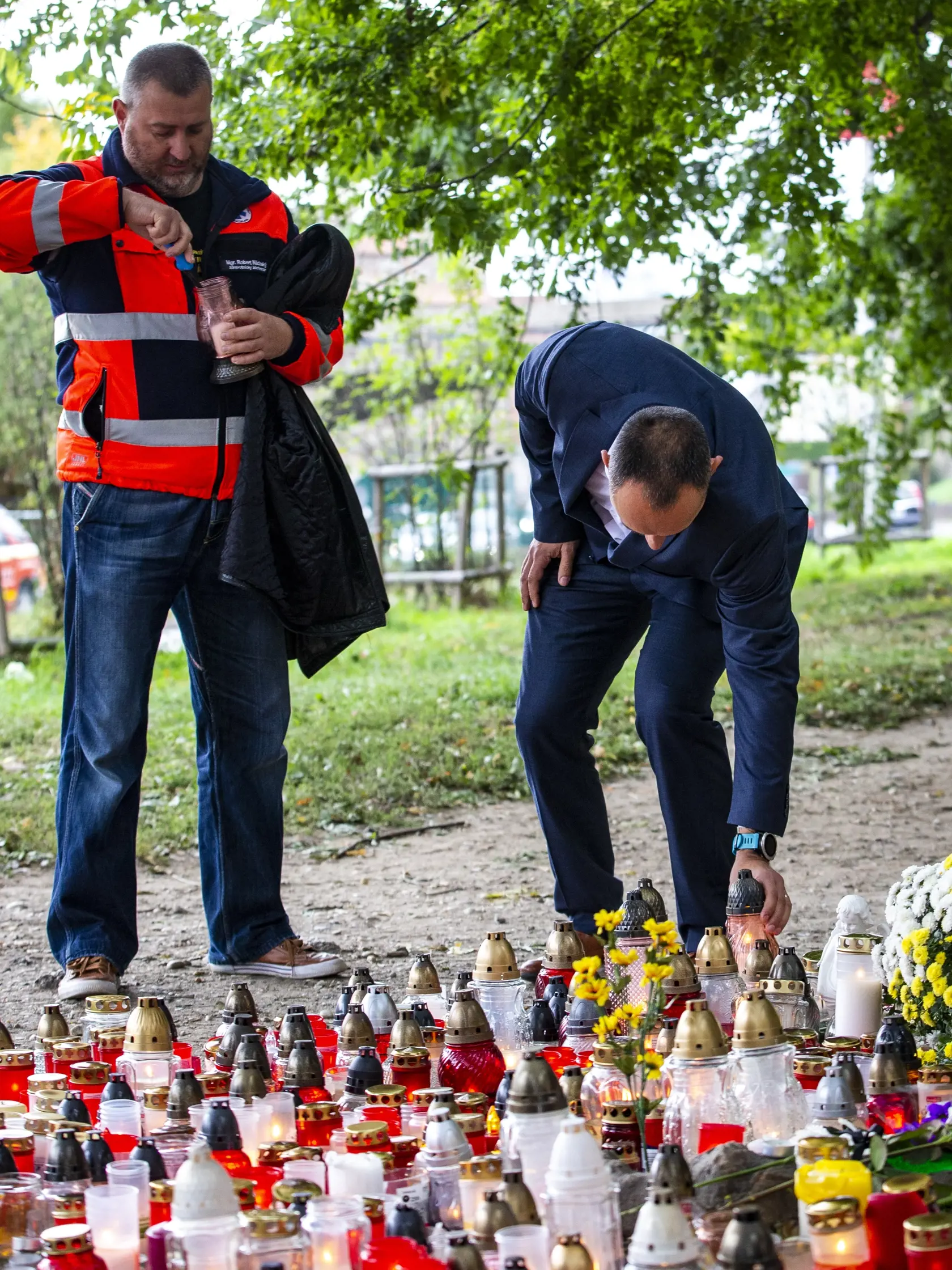 Na snímke je miesto nehody na bratislavskej autobusovej zastávke Zochova, na ktorej došlo v noci 2.10.2022 k tragickej dopravnej nehode. 