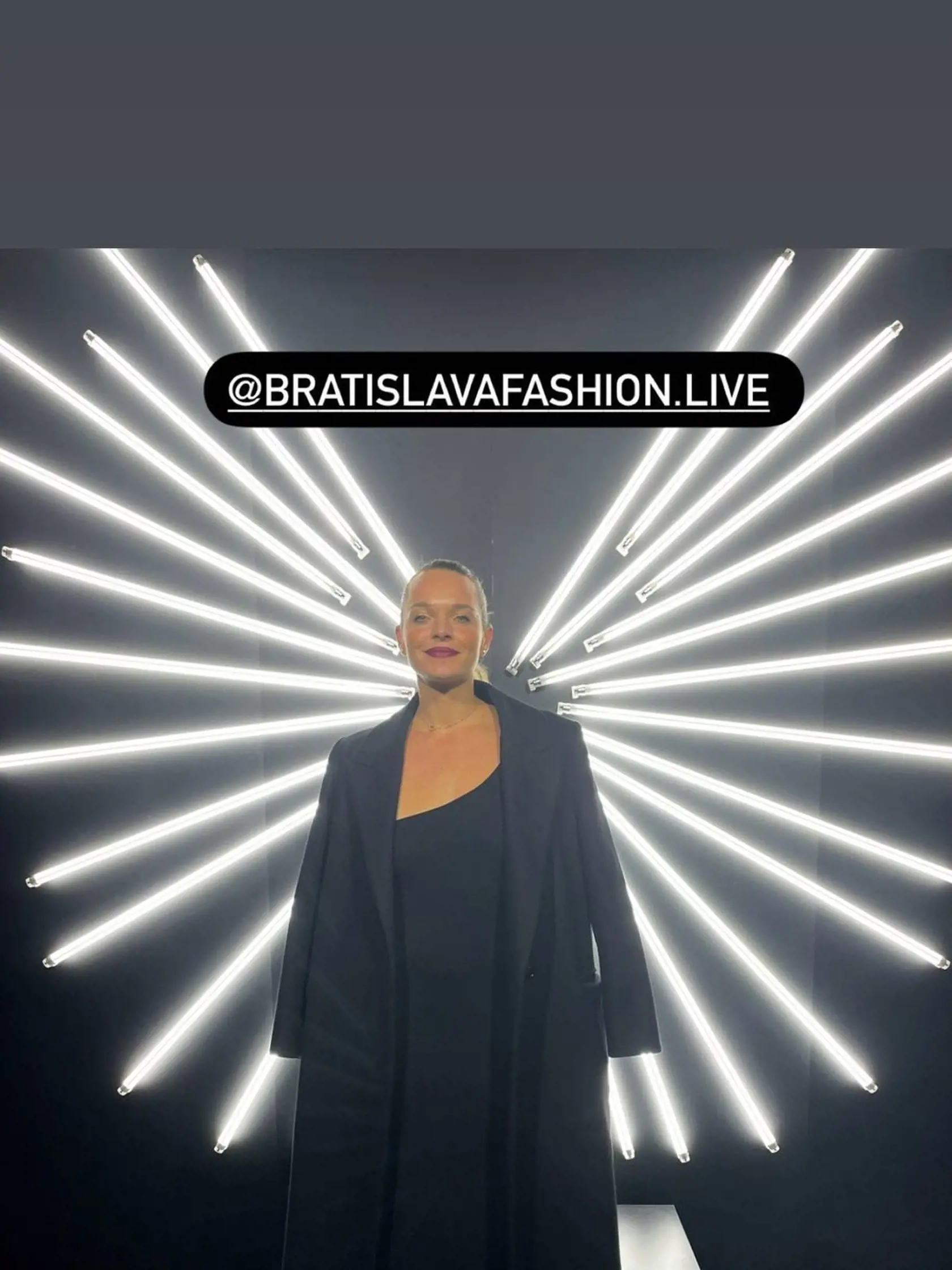 Poslankyňa Romana Tabák na módnom podujatí Bratislava - Fashion Live!