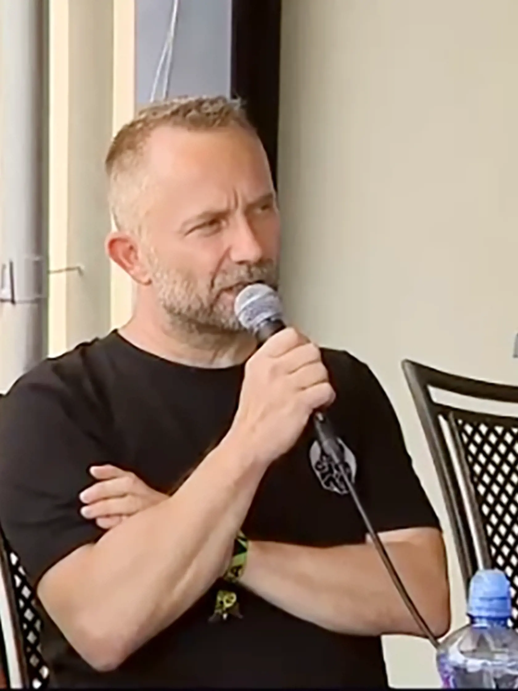 Michal Kaščák vysvetľoval na tlačovej konferencii, že bezpečnostné opatranie na Pohode zabezpečujú aj nad rámec toho, čo im káže legislatíva.