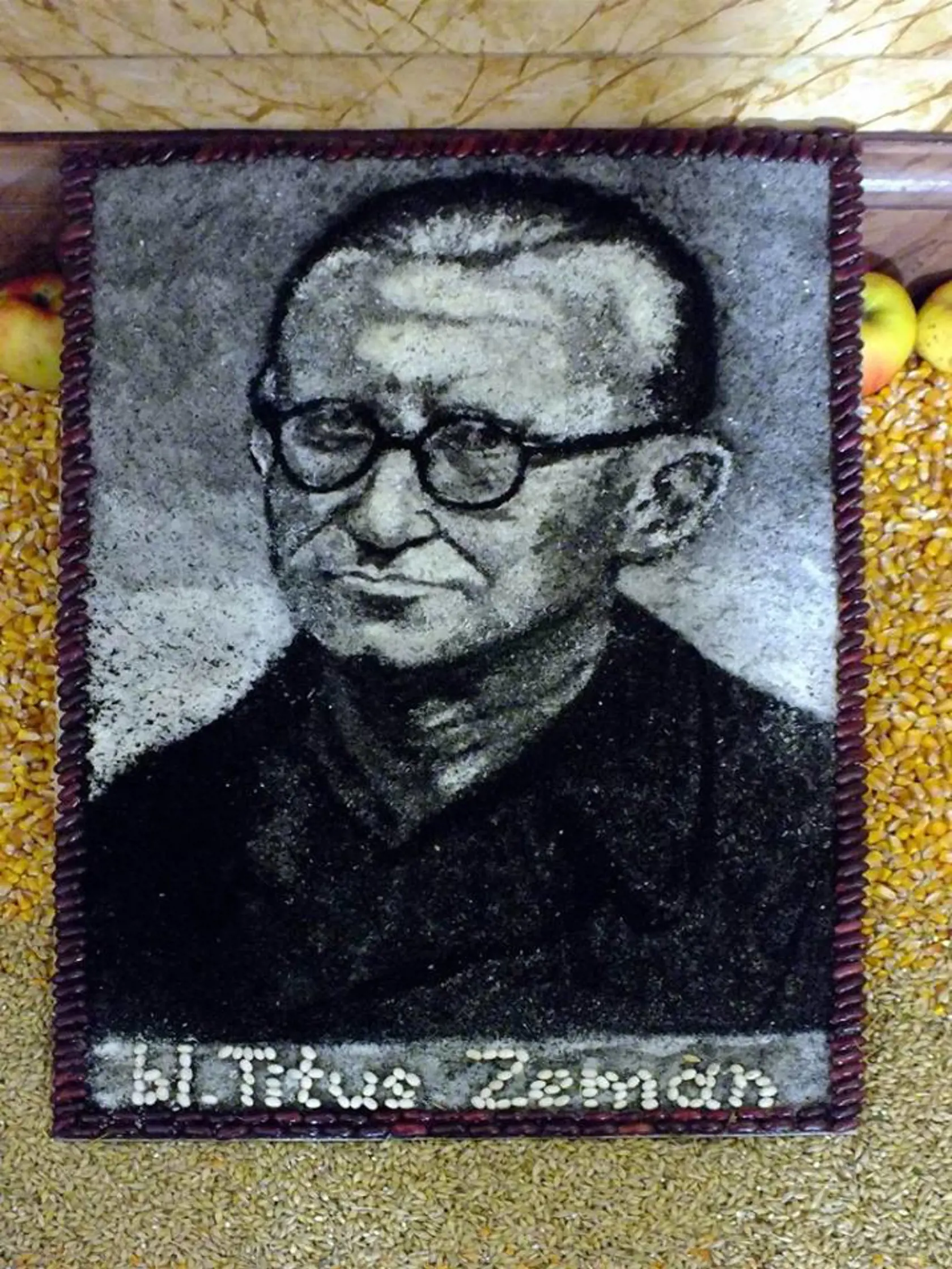 Tohtoročná výzdoba novobanského kostola je inšpirovaná Fatimským odkazom.  