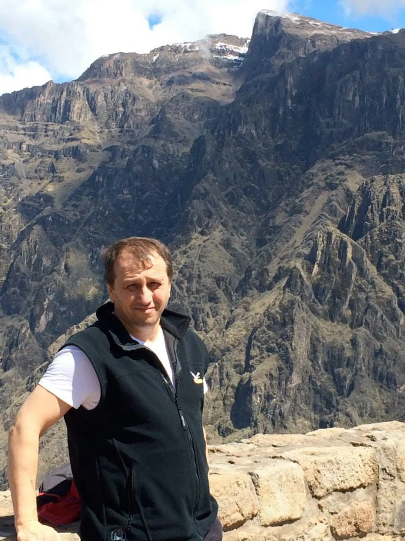 Jozef Burian mal veľmi rád prírodu a každú voľnú chvíľu trávil turistikou. Podľa priateľov si obľúbil Taliansko a učarovala mu najmä Sicília.