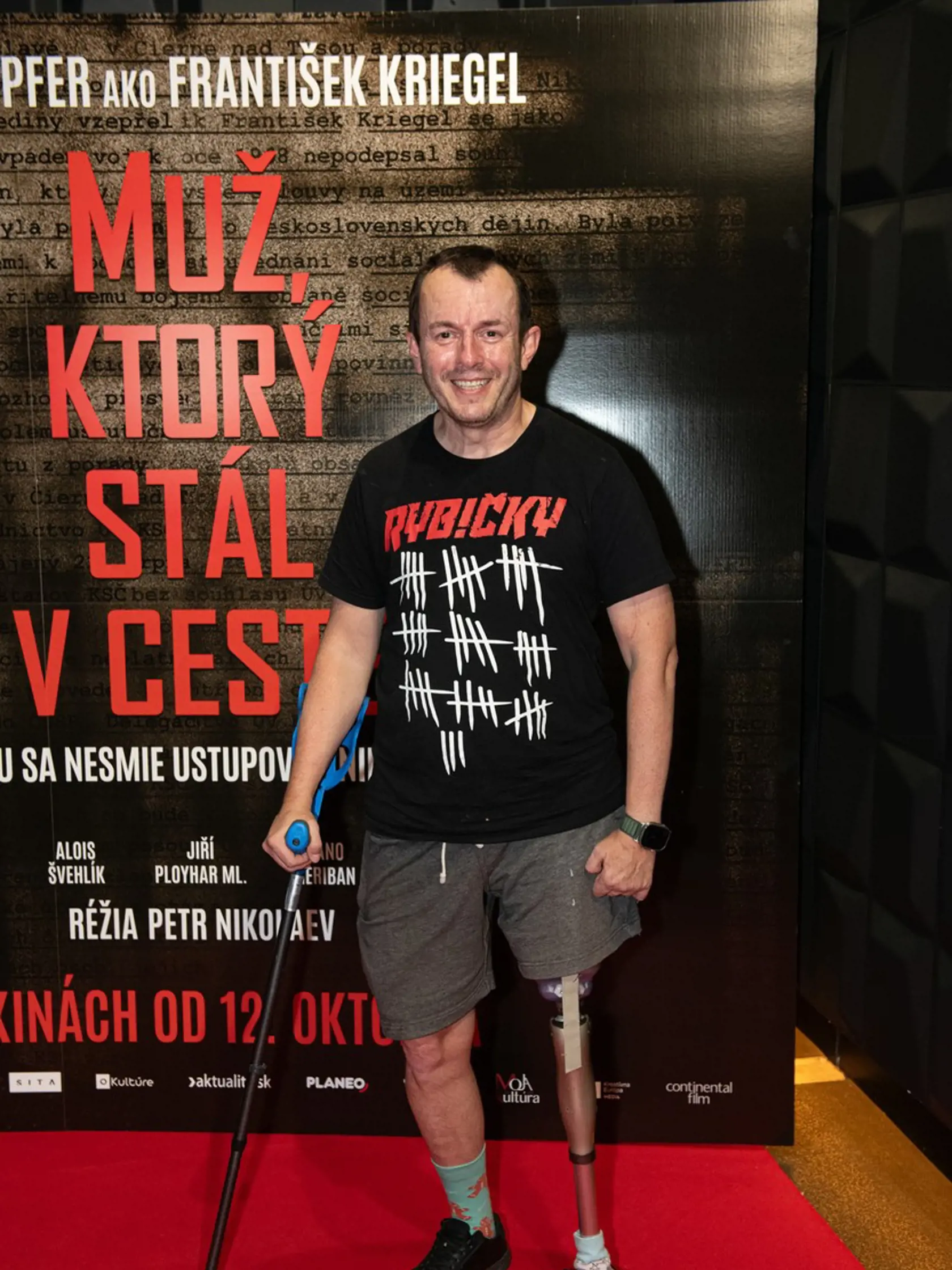 Inšpiratívny muž: Dag Palovič aj napriek tomu, čo sa mu stalo, rozdával na premiére filmu úsmevy na každú stranu.