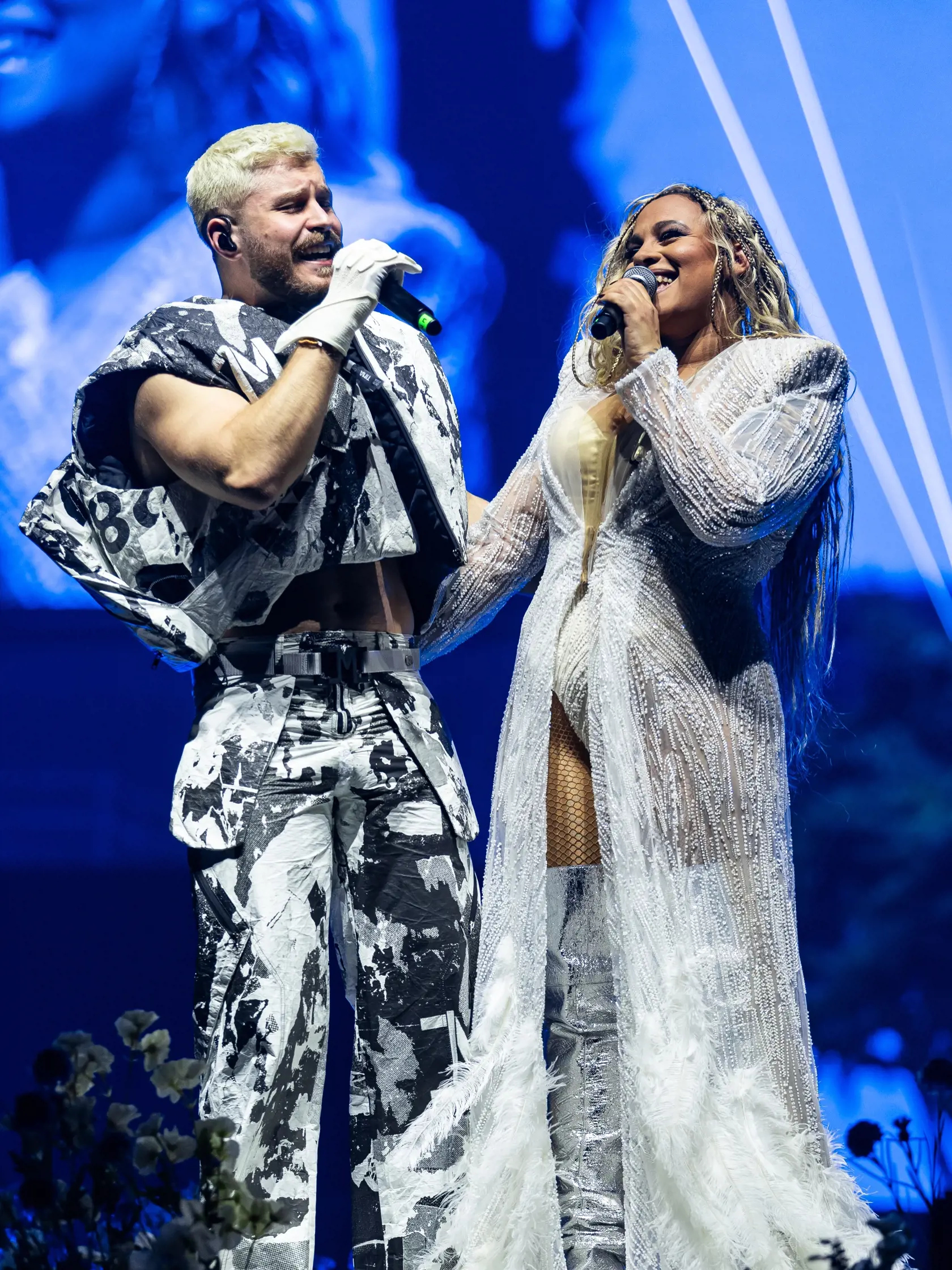 Koncert speváčky Tiny na štadióne Ondreja Nepelu v Bratislave. Na snímke Tina a Alan Murín. 