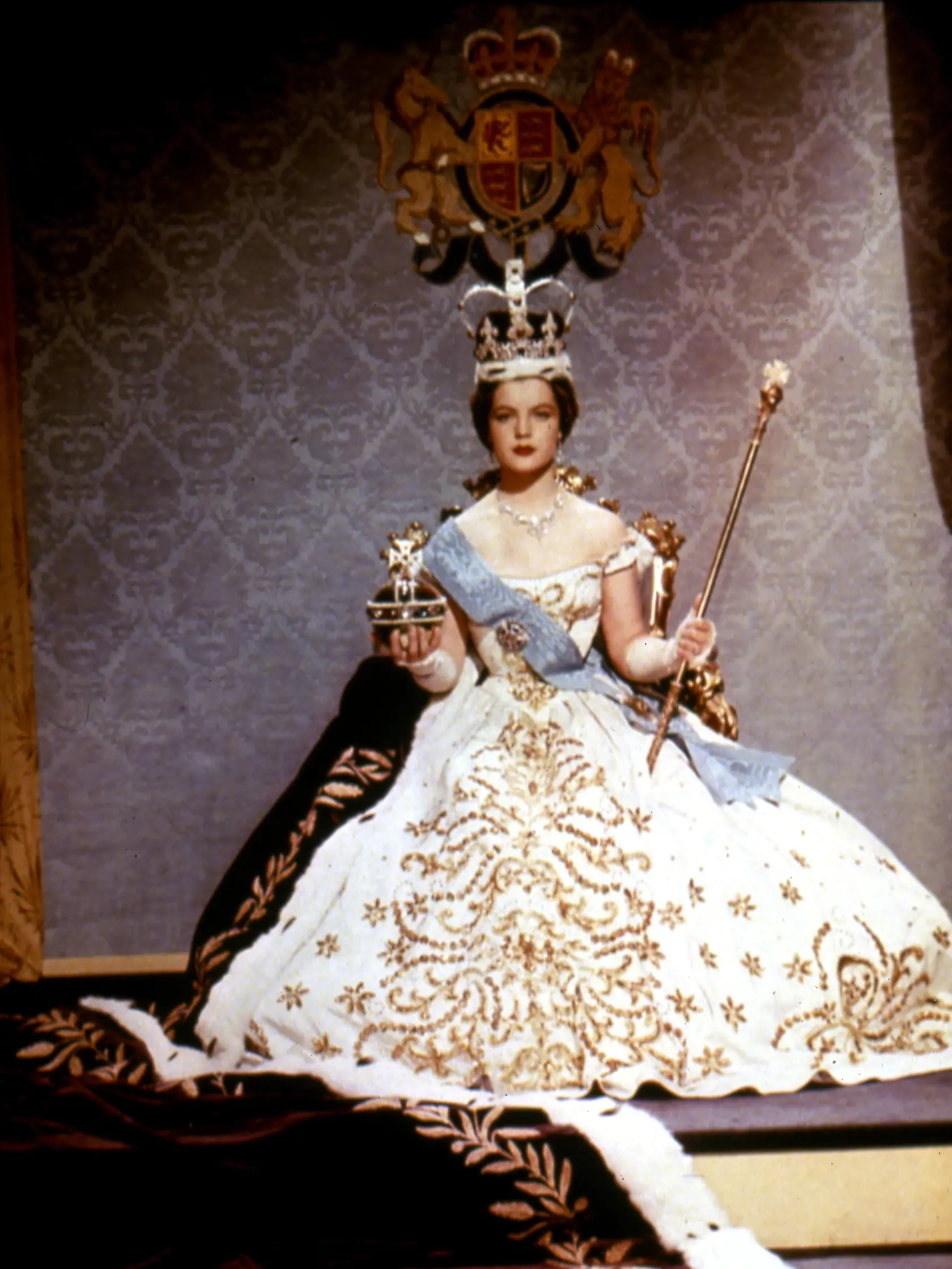 V kultovej sérii filmov stvárnila cisárovnú Sissi krásna Romy Schneider († 43).