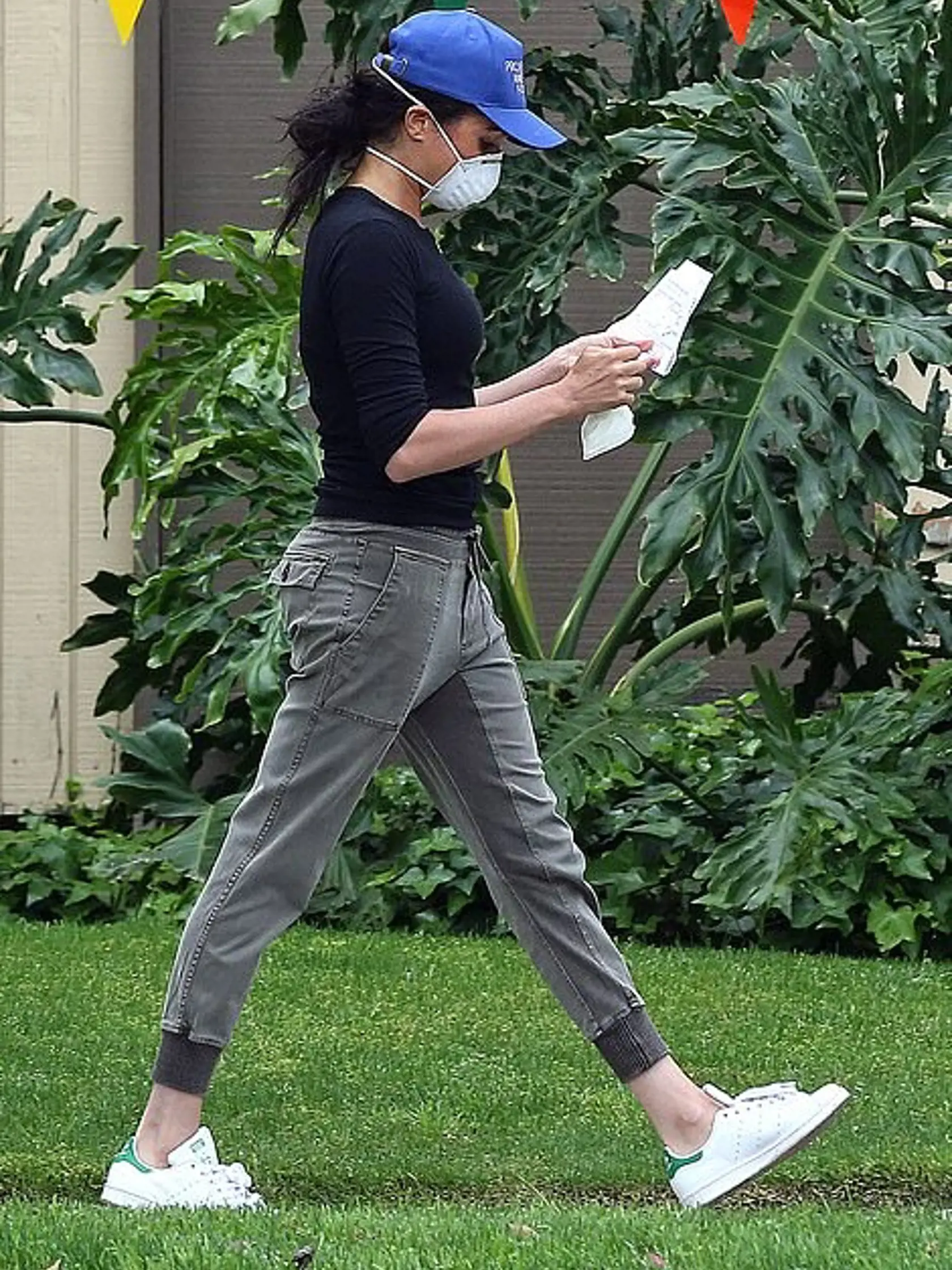 Harry a Meghan si náklonnosť prejavujú aj počas charitatívnej činnosti v Los Angeles.