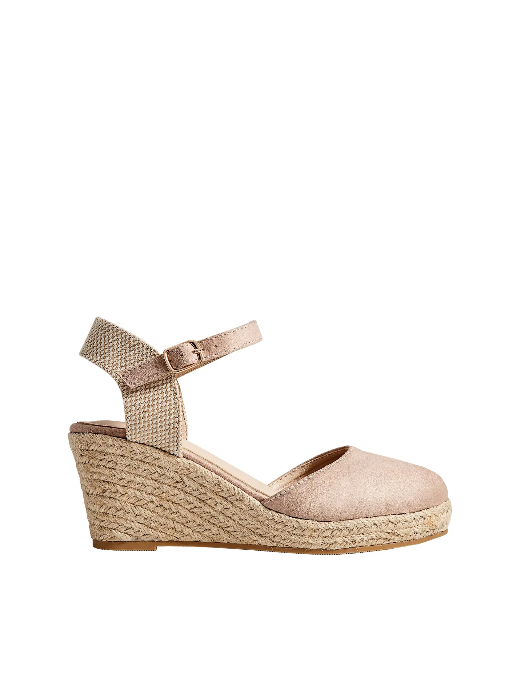 Topánky na leto, ktoré nosí Kate či Meghan majú aj u nás v obchodoch. Stačí si len vybrať! 
MOHITO 24,99€