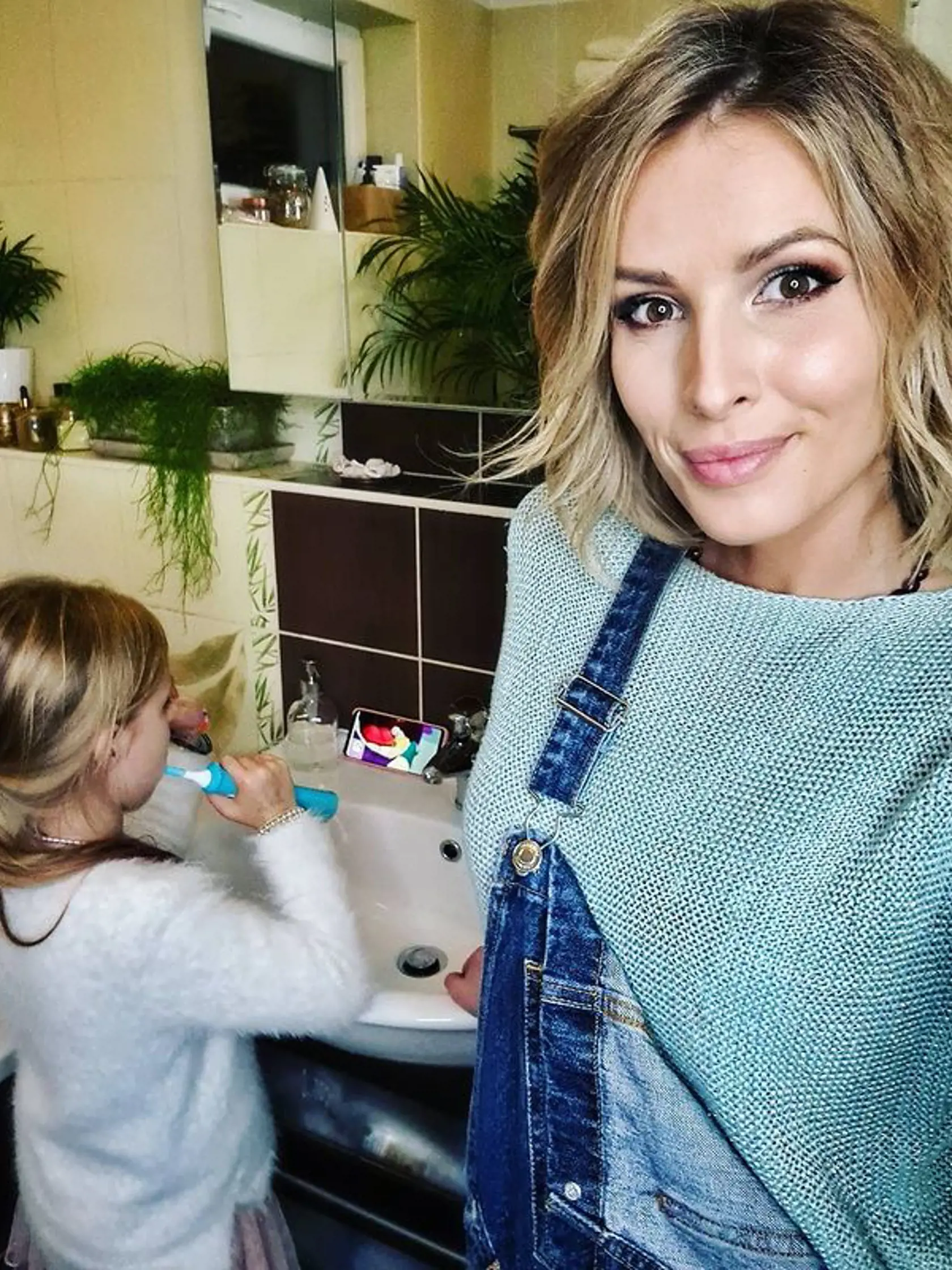 Mnoho kvetov má aj v kúpeľni...