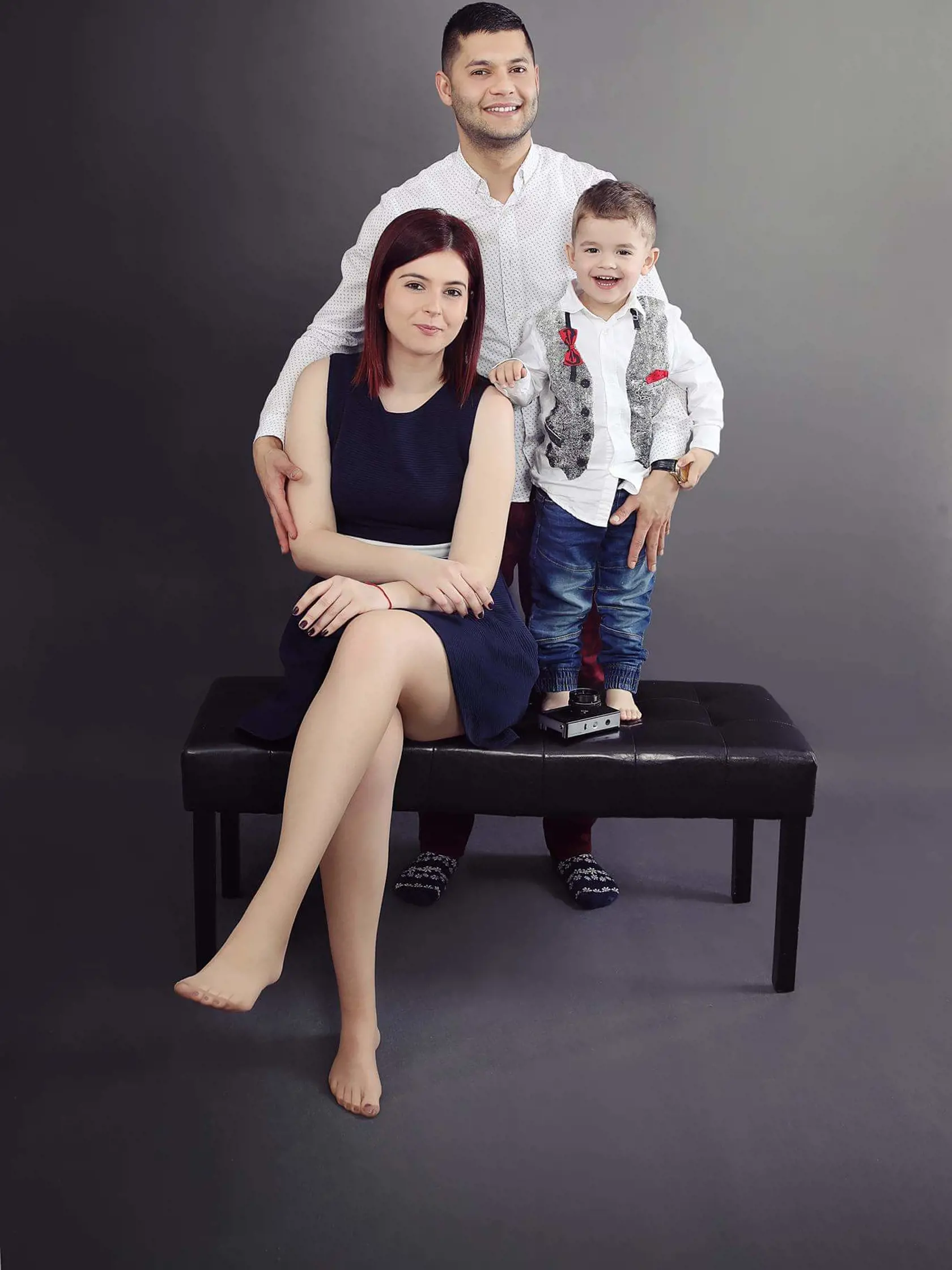 Veľkou oporou a inšpiráciou pri práci je pre Milana Danihela - Guru jeho syn Peter (zobral si ho ako trinásťročného z detského domova) nevesta Veronika a vnúčik Tadeáš