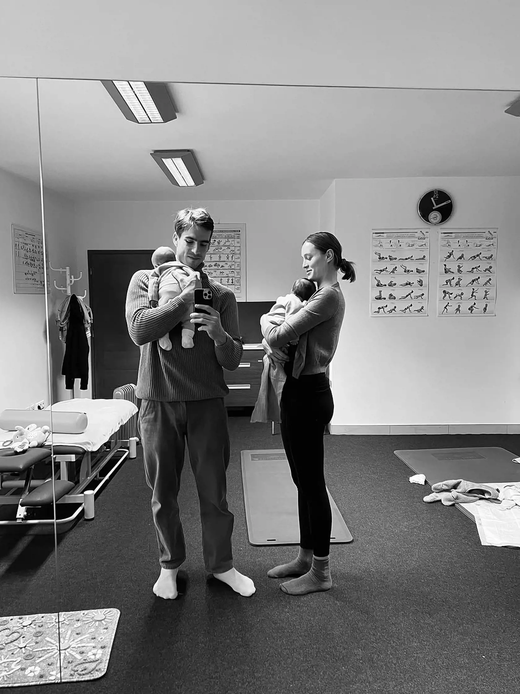 Adam a Bibiana s dvojičkami: "AM workouts hit different, 🥚🥚" napísal.