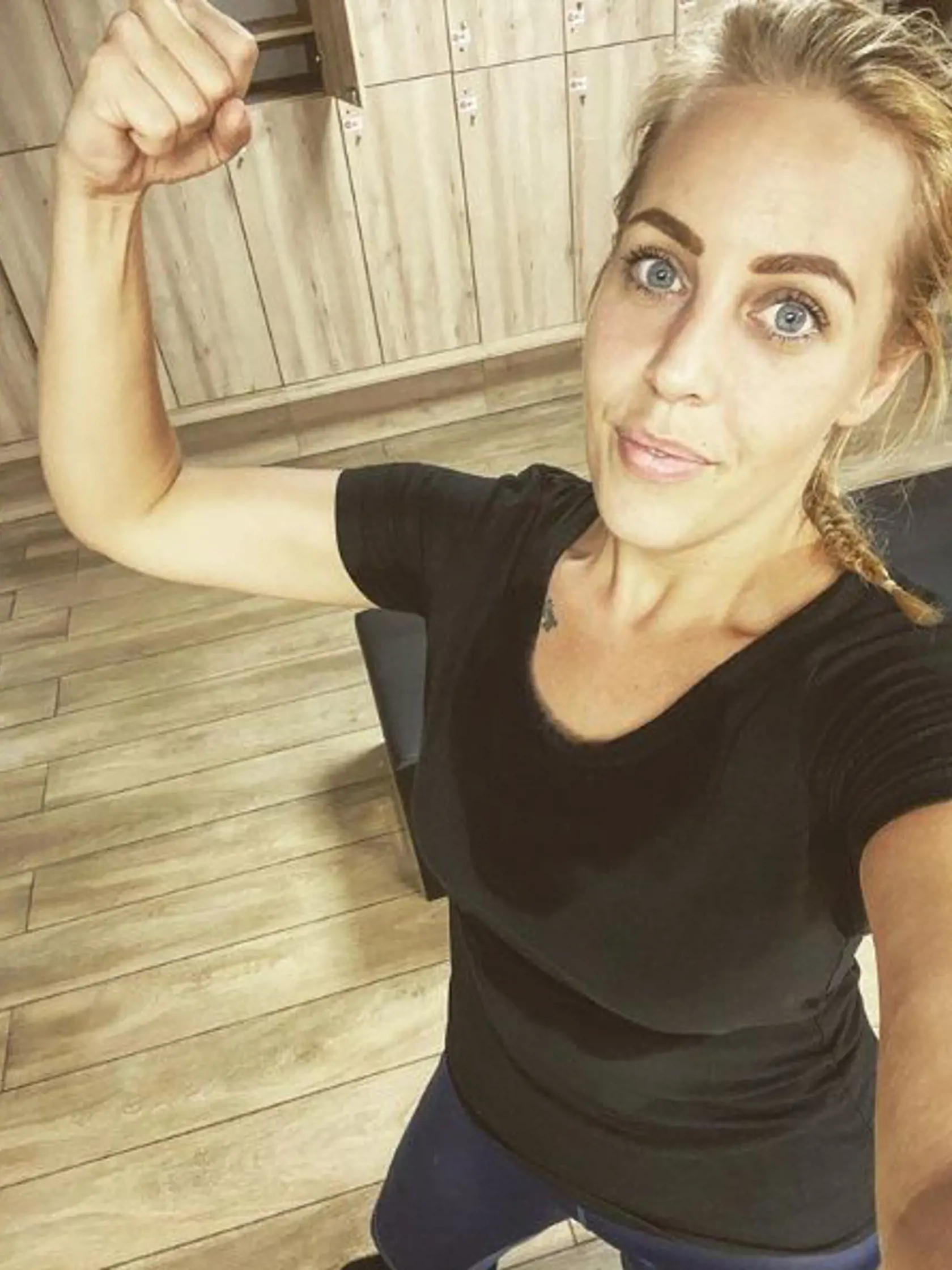 Denisa váži 70 kilogramov a ďalej maká na sebe.
