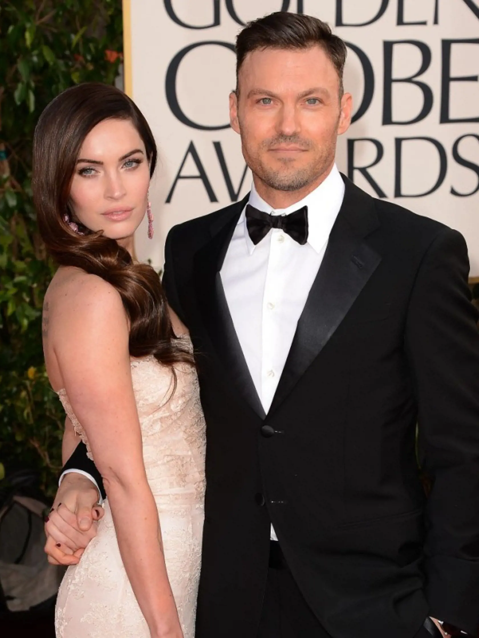 Megan Fox a Brian Austin Green: Začali spolu randiť, keĎ mala herečka len 18 rokov a keď mala 23, tak sa zasnúbili. Skôr ako svadba však prišiel rozchod. NAkoniec to dotiahli pred oltár, mali dvoch synov a prišla žiadosť o rozvod. Ku koncu manželstva však neprišlo, pretože spolu mali ďalšie dieťa a ich vzťah sa napravil.