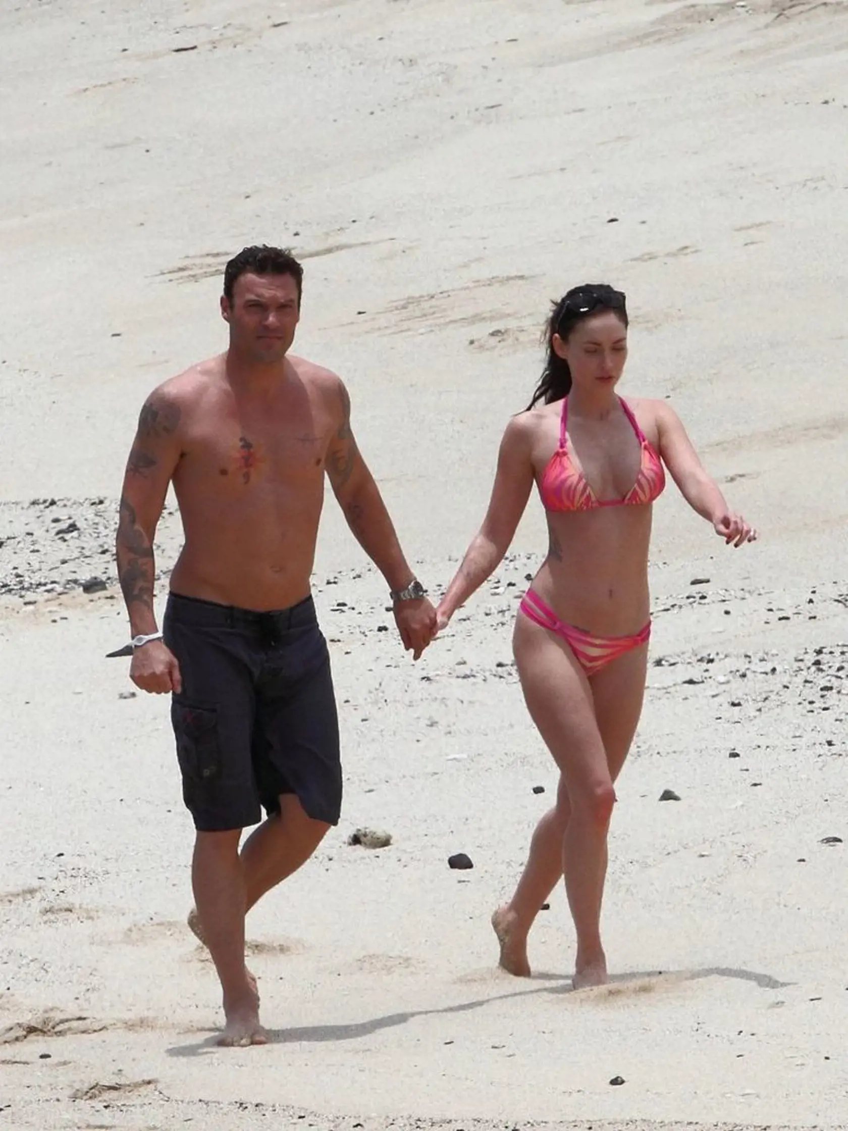 Megan Fox in brand new pink bikini in Hawaii while out and about on Father's Day. <P> Pictured: Megan Fox and Brian Austin Green <P> <B>Ref: SPL289992  190611  </B><BR/> Picture by: Splash News<BR/> </P><P> <B>Splash News and Pictures</B><BR/> Los Angeles:	310-821-2666<BR/> New York:	212-619-2666<BR/> London:	870-934-2666<BR/> photodesk@splashnews.com<BR/> </P>