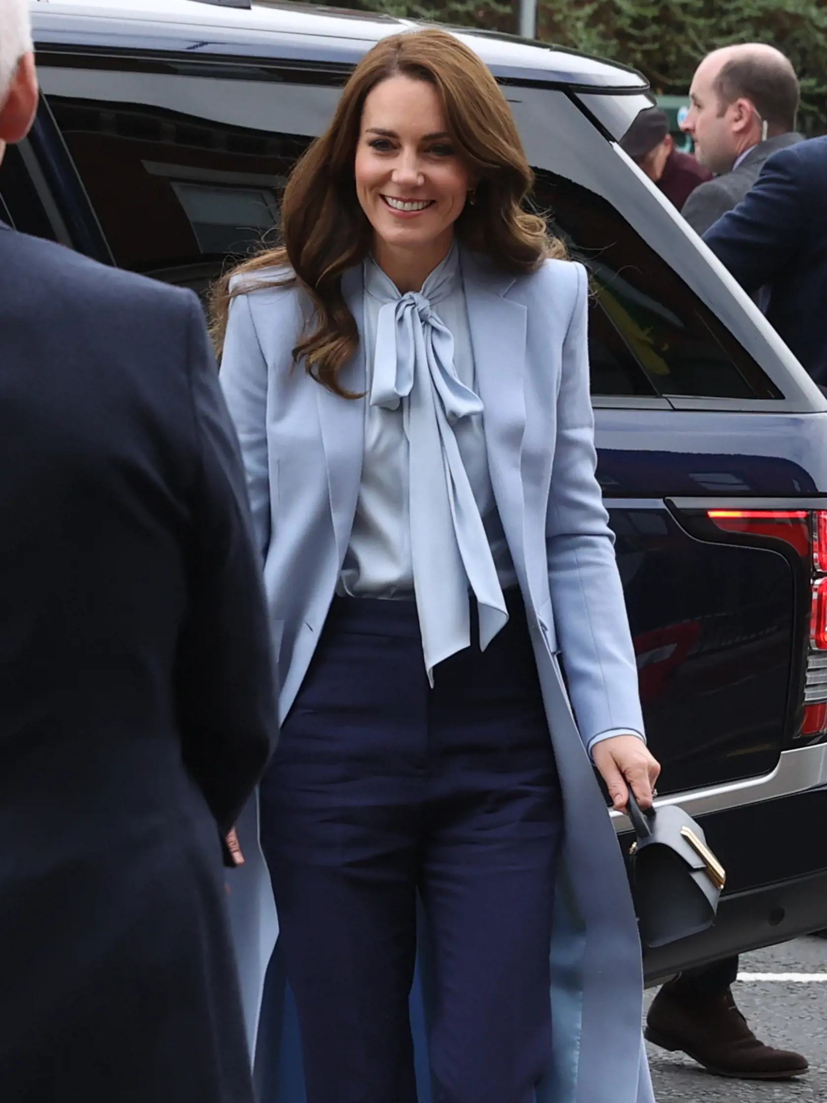 Catherine, princezná z Walesu absolvuje turné po svojej krajine po boku manžela.