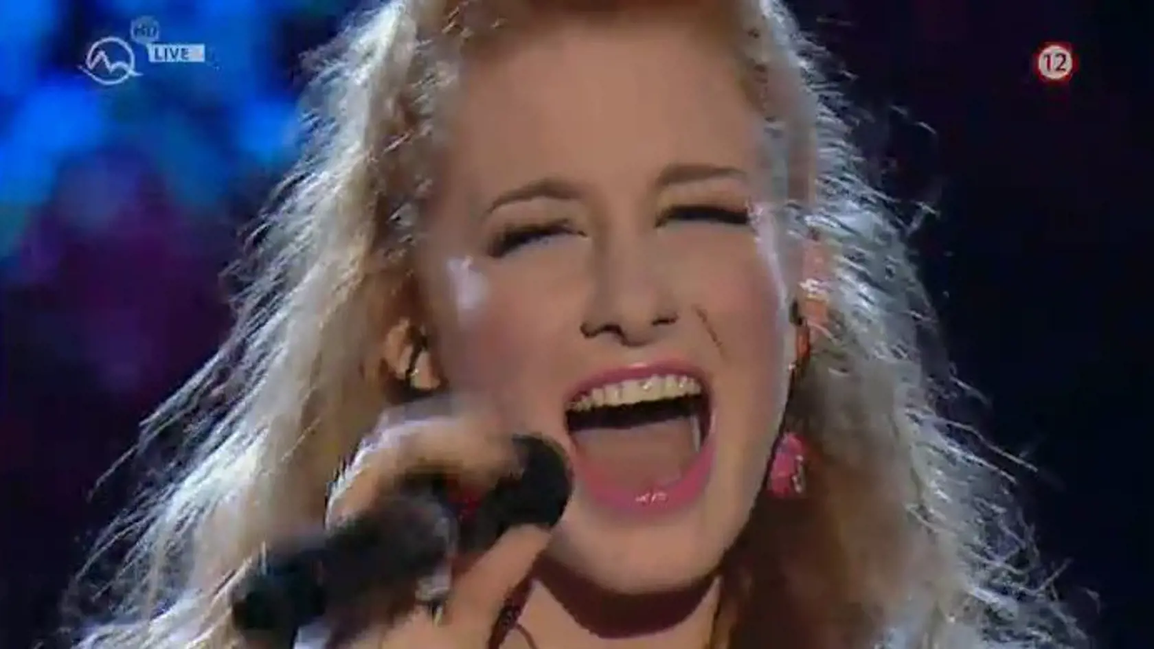 Cry baby (v preklade Plač baby) v Sabininom podaní rozplakalo aj Ewu Farnu.