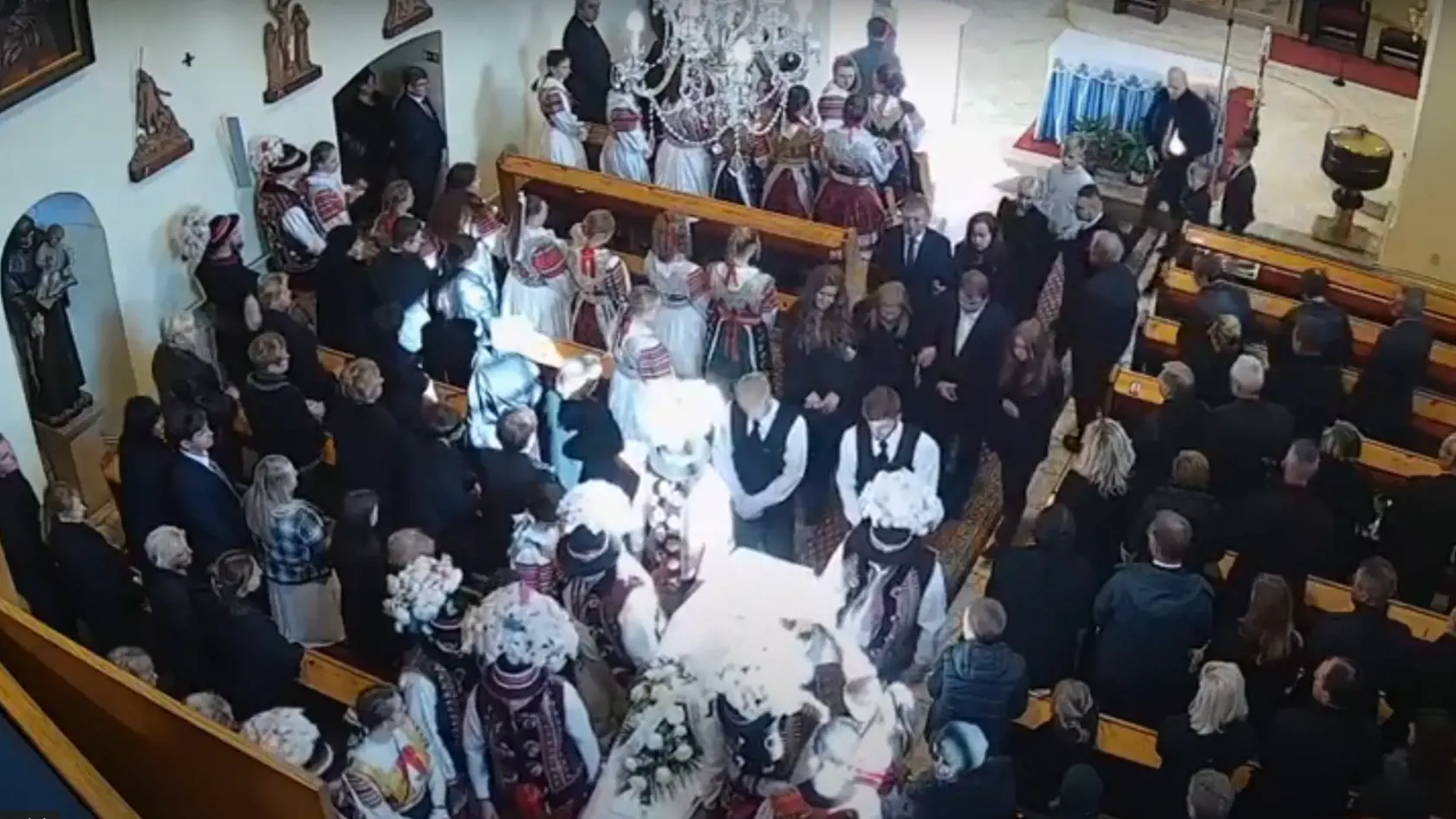 Mareka vyprevadili na poslednej ceste v rodnom Ždiari.
