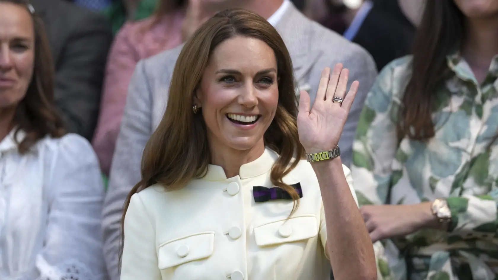 Kate v kráľovskej lóži na centrálnom kurte počas finálového zápasu ženskej dvojhry Iga Swiateková - Amanda Anisimovová na grandslamovom turnaji vo Wimbledone.