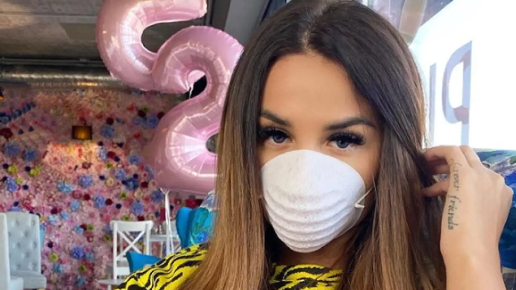 Zuzana Plačková začala šiť rúška.