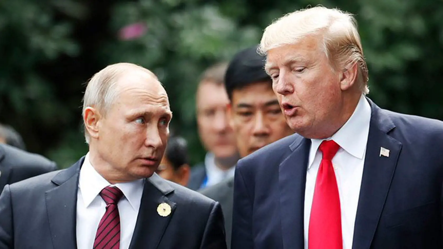 Ruský prezident Vladimir Putin a exprezident USA Donald Trump