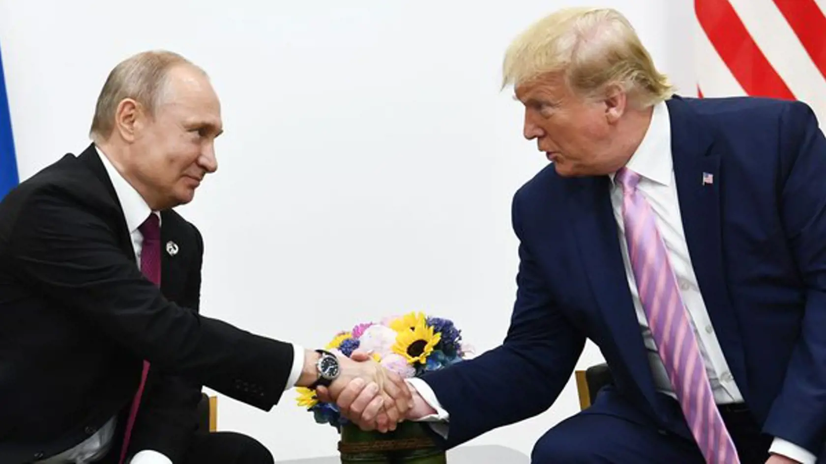 Ruský prezident Vladimir Putin a exprezident USA Donald Trump