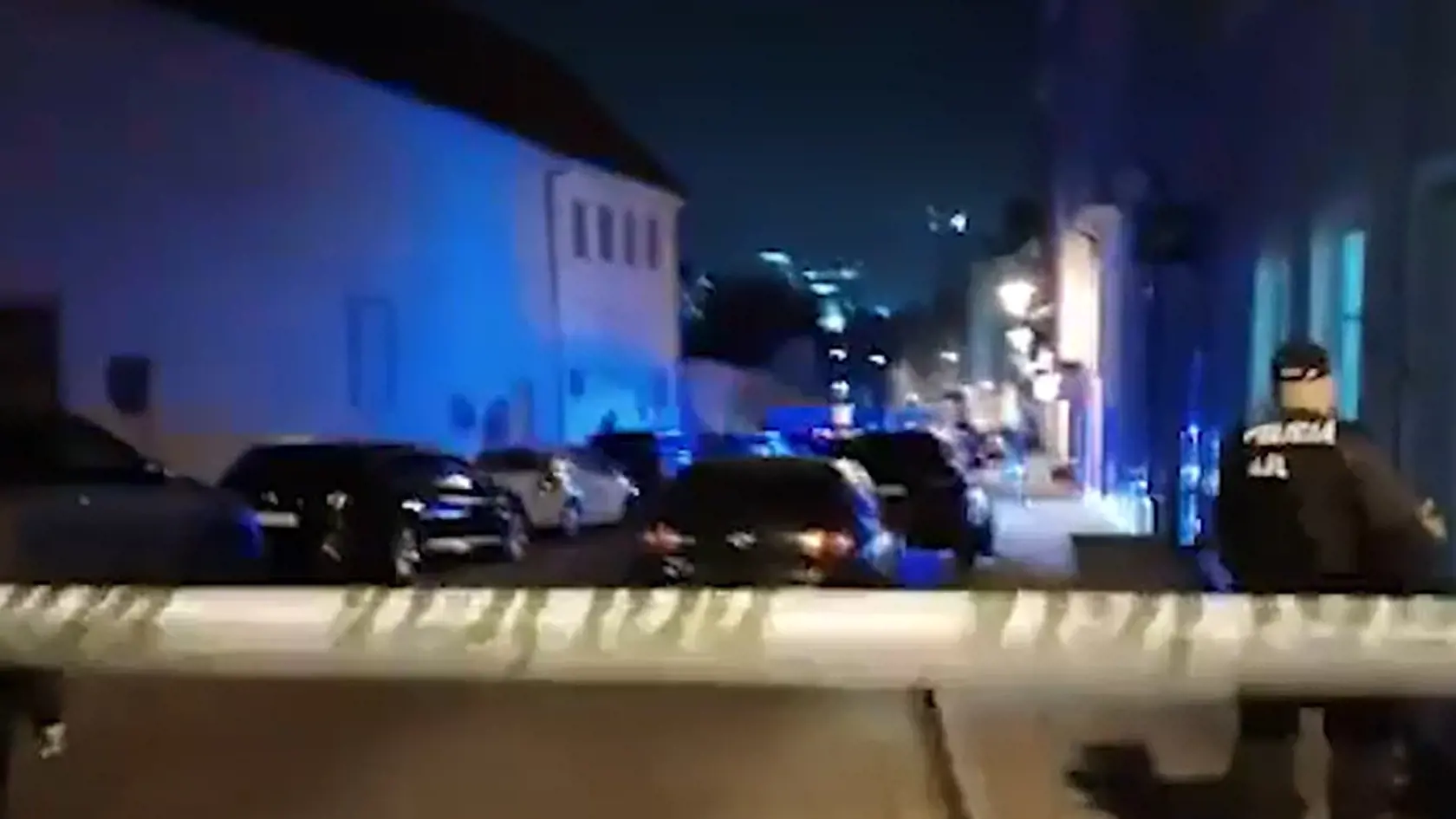 Medzi mŕtvymi majú byť dve osoby.