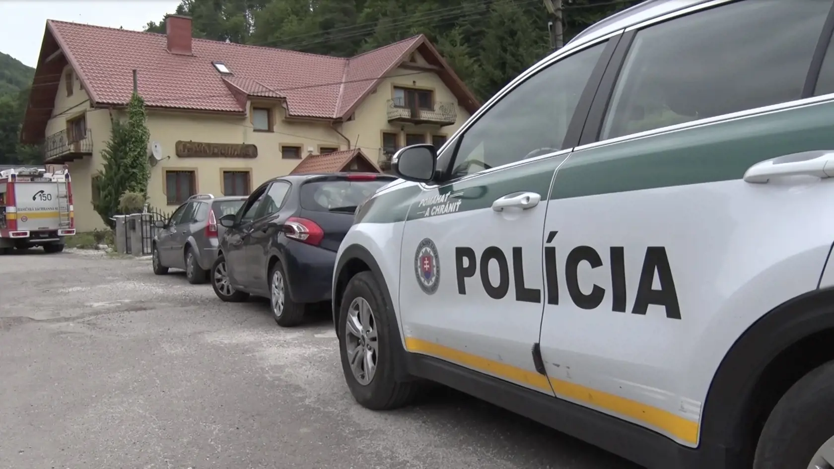Vo vírivke v penzióne v miestnej časti Gápeľ vo Valaskej Belej (okres Prievidza), našli dve mŕtve telá päťdesiatnikov muža a ženy. Nebohý bol zamestnancom tamojšieho zariadenia poskytujúceho služby pre rekreantov.