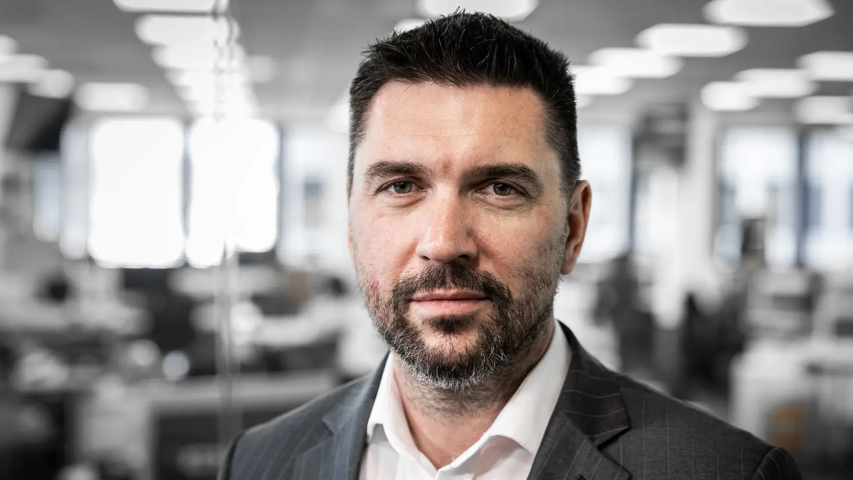 Diskusná relácia "Karty na stôl", ktorej hosťom bol Richard Takáč.