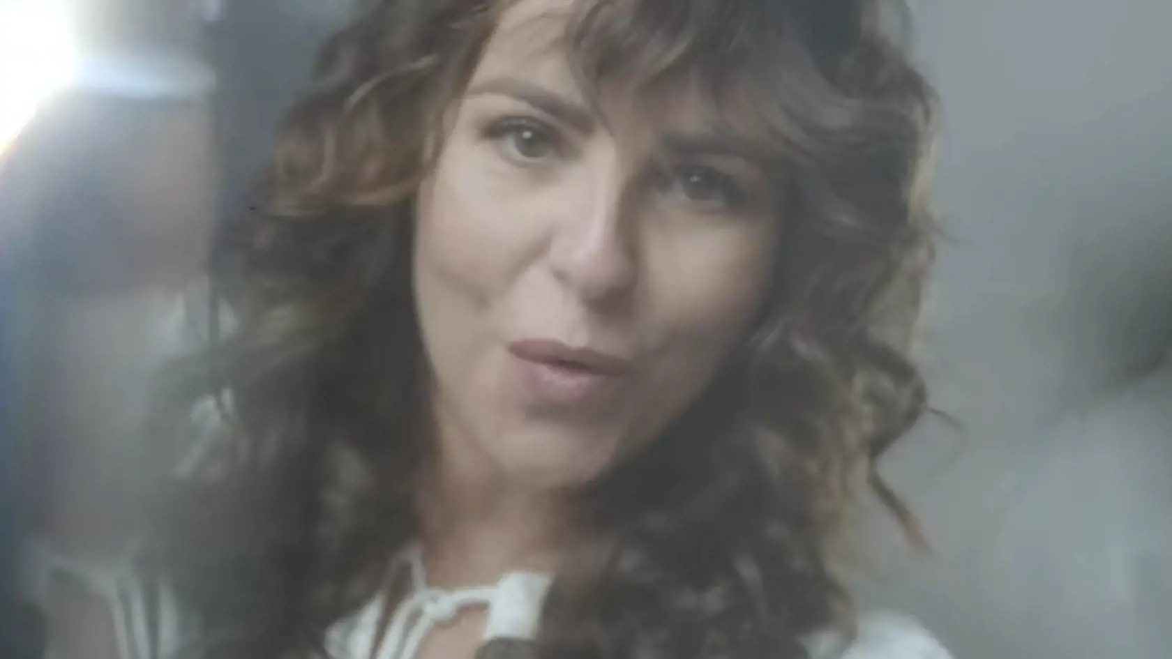 Katka Knechtová predstavila novú pieseň "Oni".