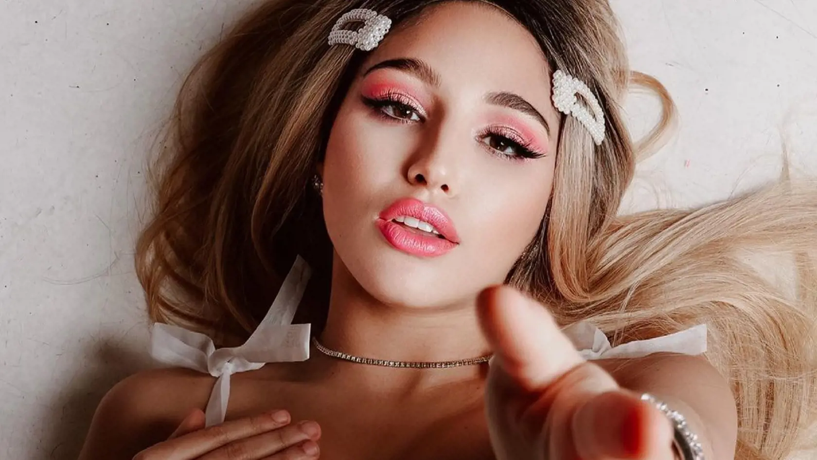 4. miesto Abella Danger: Abella Danger (26) je americká pornografická herečka. V detstve chodila na hodiny tanca. Meno Abella si zvolila podľa talianskeho významu „bella“, znamenajúceho „kráska“.